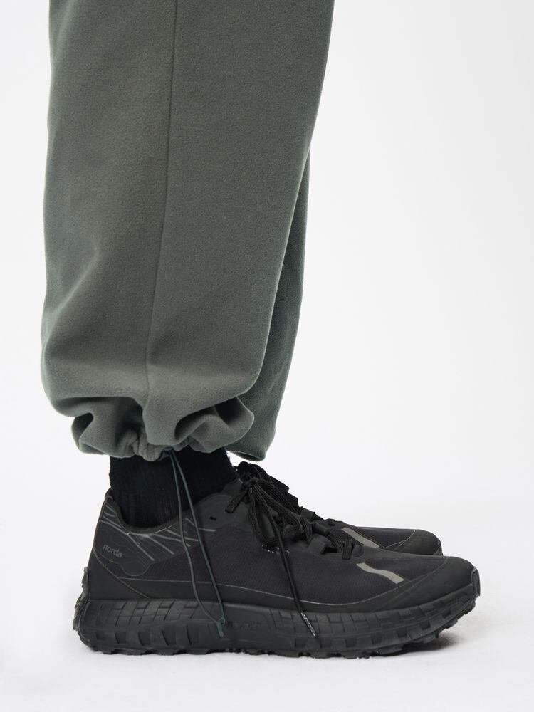 【ダークグレー】GOLDWIN POLARTEC Power Stretch Easy Pants POLARTEC Power Stretch Easy Pants – Goldwin Korea