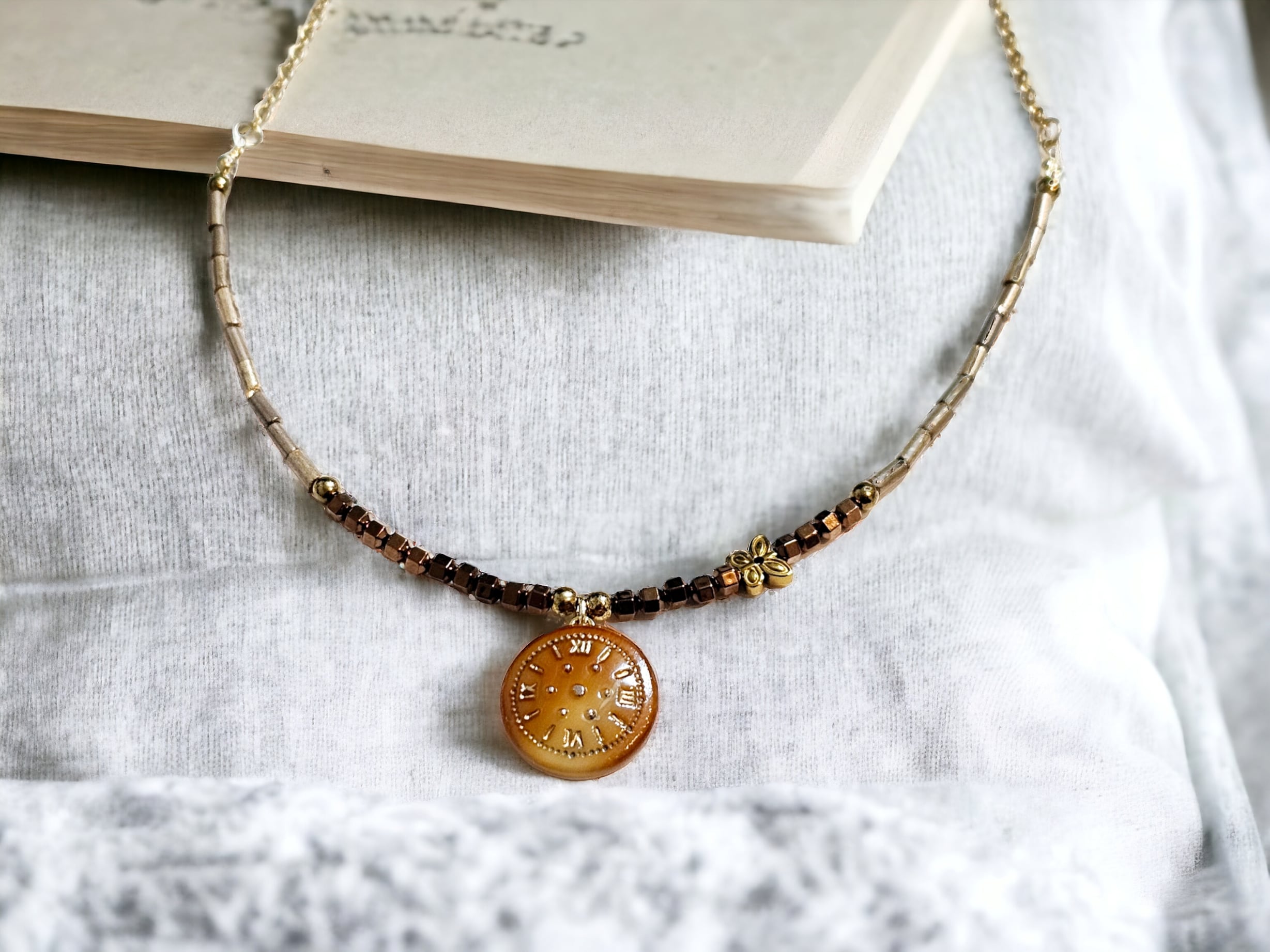 天然石】時計のヴィンテージラウンドとヘマタイトのネックレス | 西の  