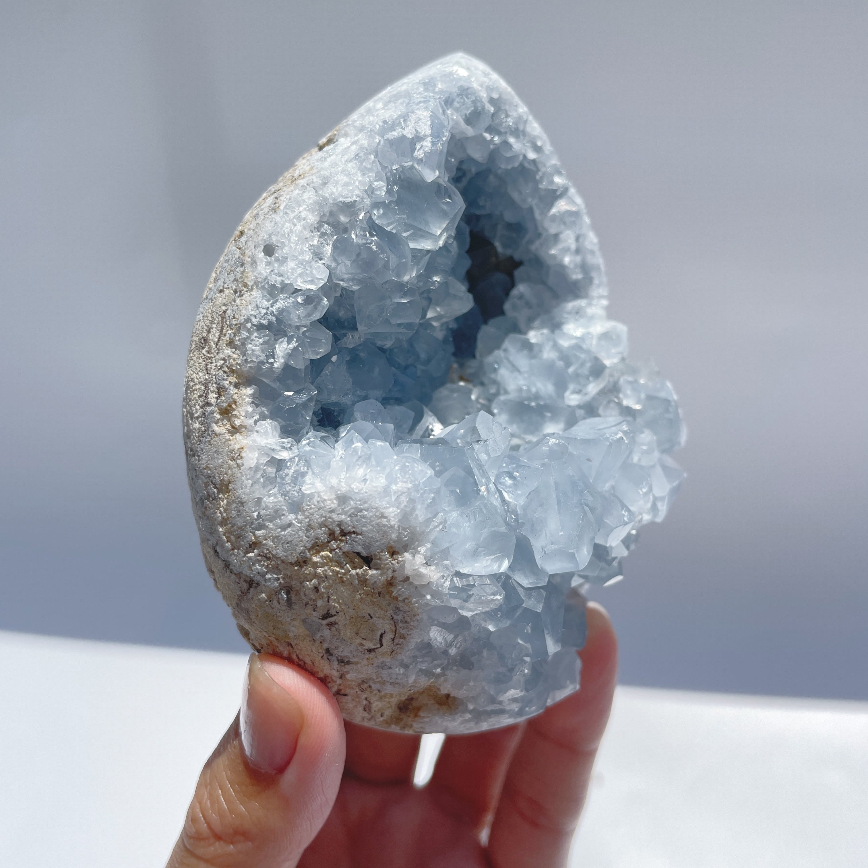 セレスタイト 卵型33◇ Celestite ◇天然石・鉱物・パワーストーン