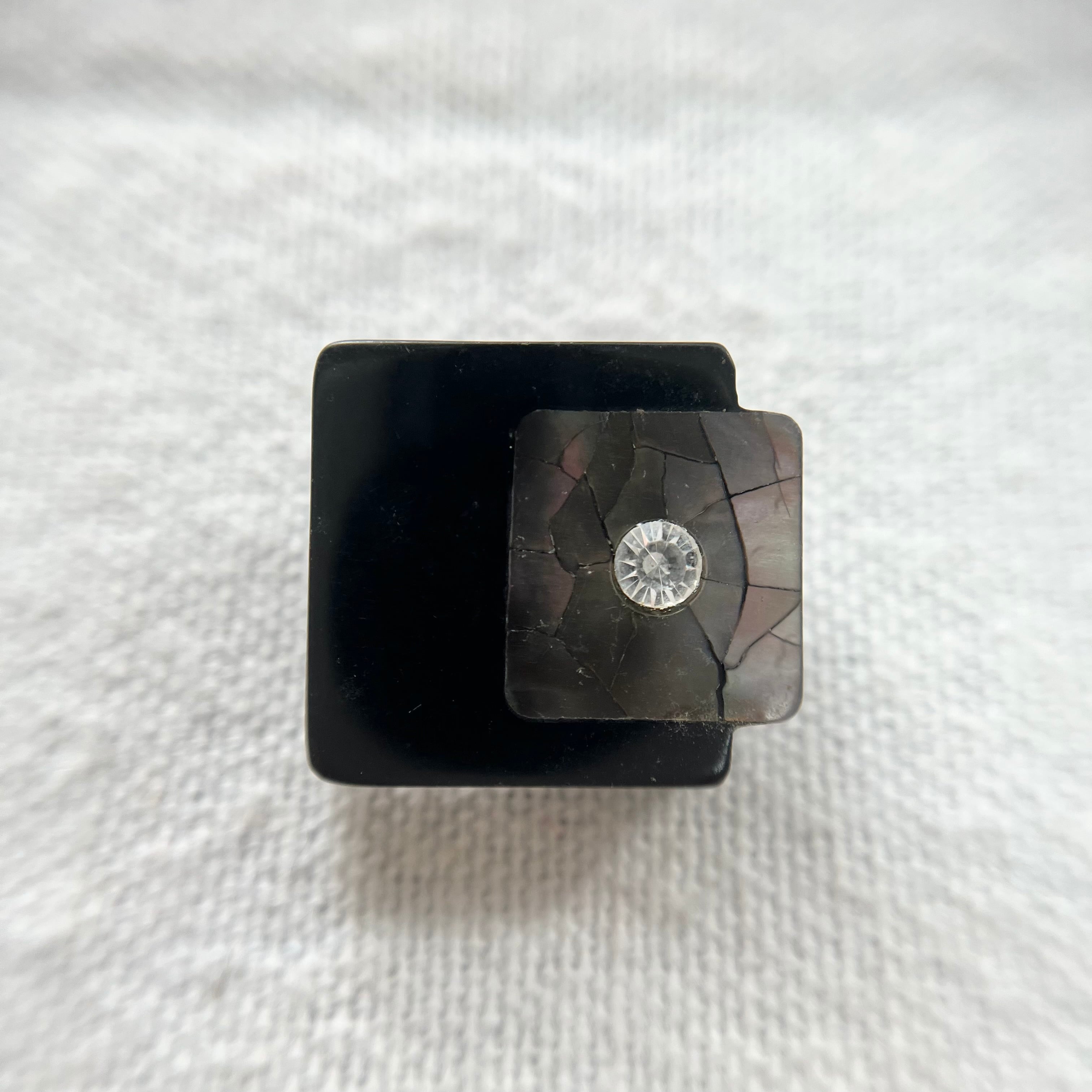 ブラックスクエア 黒蝶貝モザイク 23mm