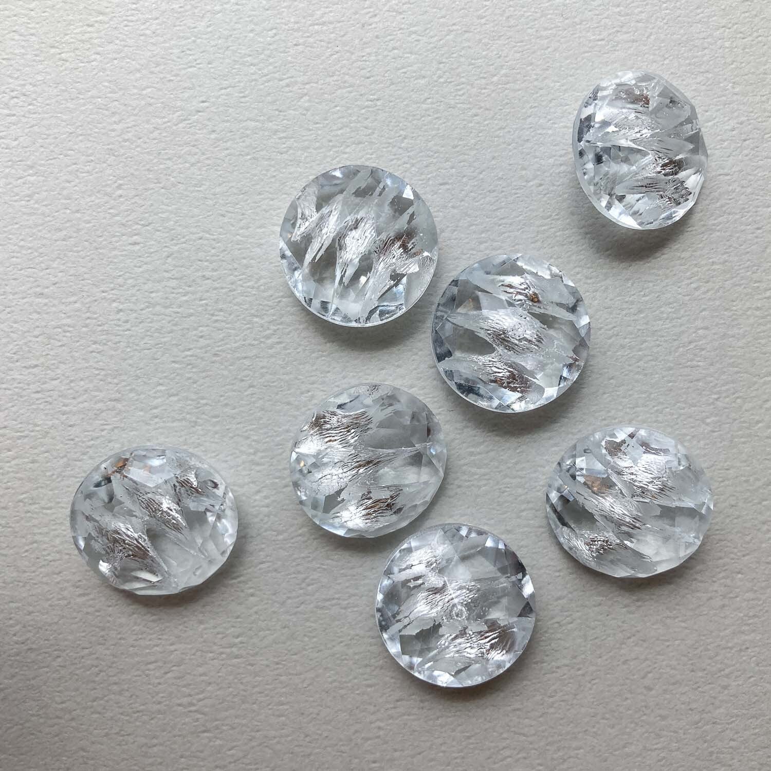 《オンライン限定》箔入りクリアラウンドチェコガラス(ファセットカット)