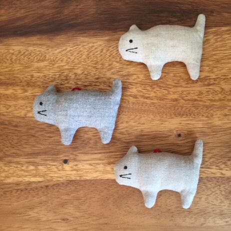 にゃんこマスコット B