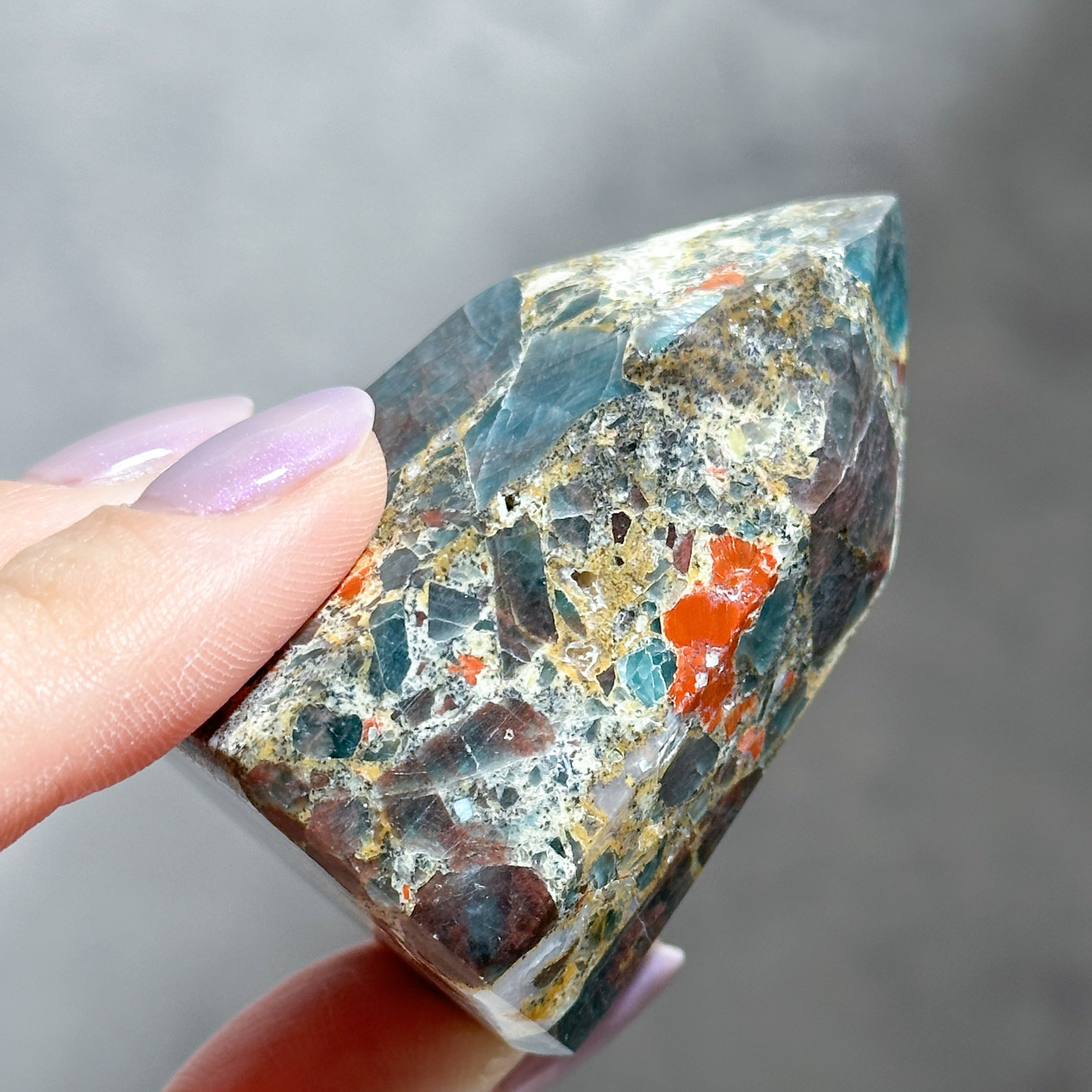 ブルーアパタイト タワー型31◇Blue apatite ◇ 天然石・鉱物