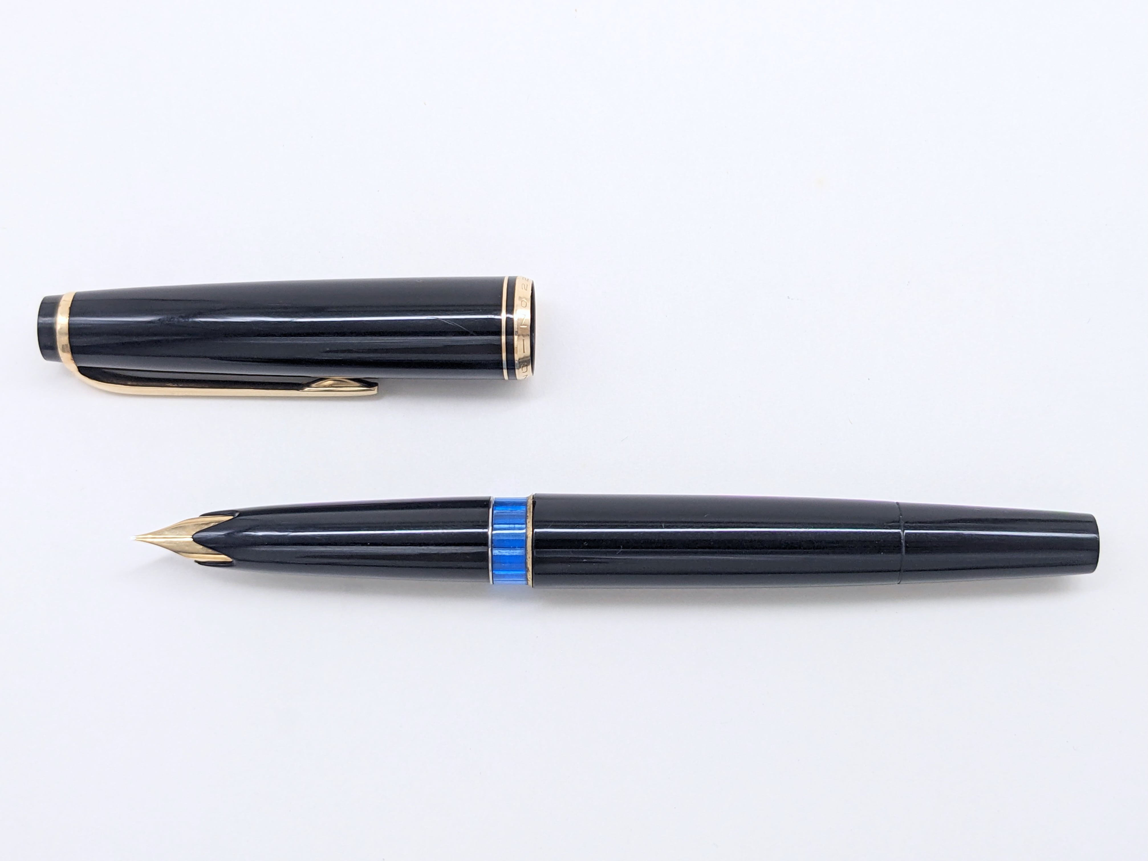60s モンブラン No 22 MONTBLANC No 22 （極細字） 14K 03416