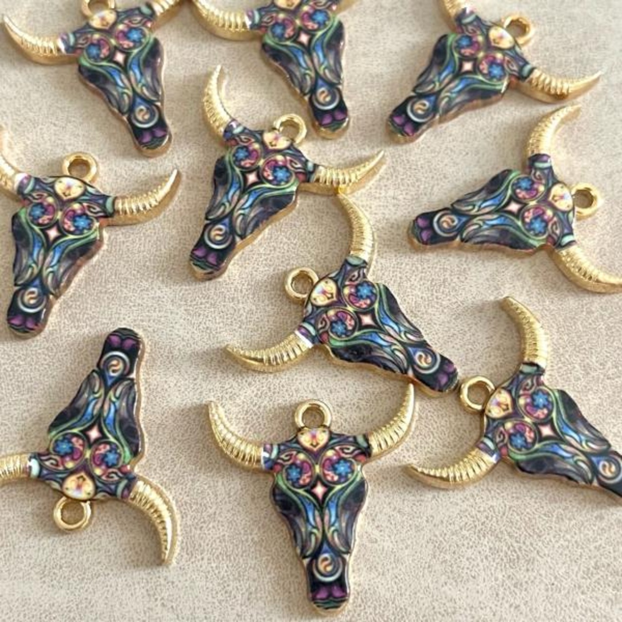 デザインバッファローゴールドチャーム/コネクター