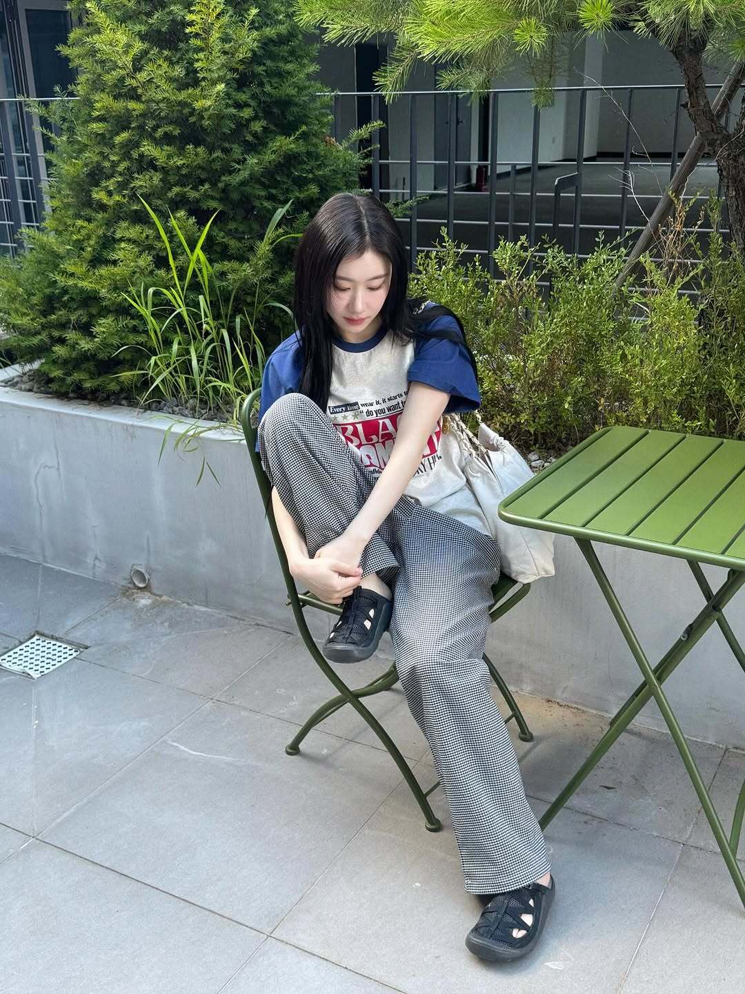 ☆ITZY チェリョン 着用！！【CACTUSDONUTMARKET】Moment Raglan T