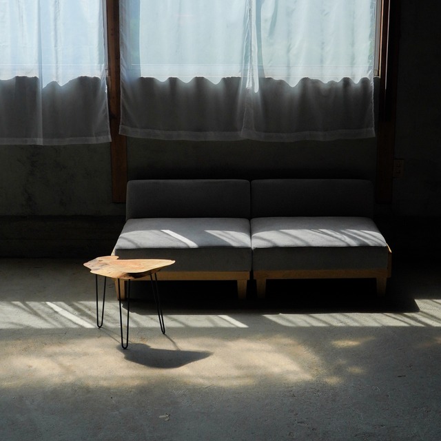 桧の輪切り一枚板 サイドテーブル （高さ・カラー変更無料）