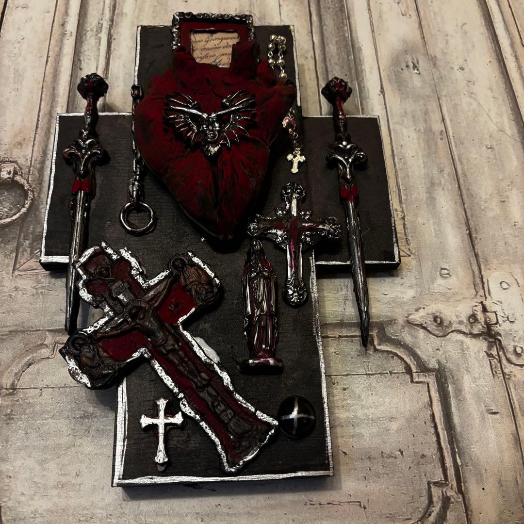 1点限定作品】悪魔撲殺聖なる十字架 オブジェ | VIRTU MORE