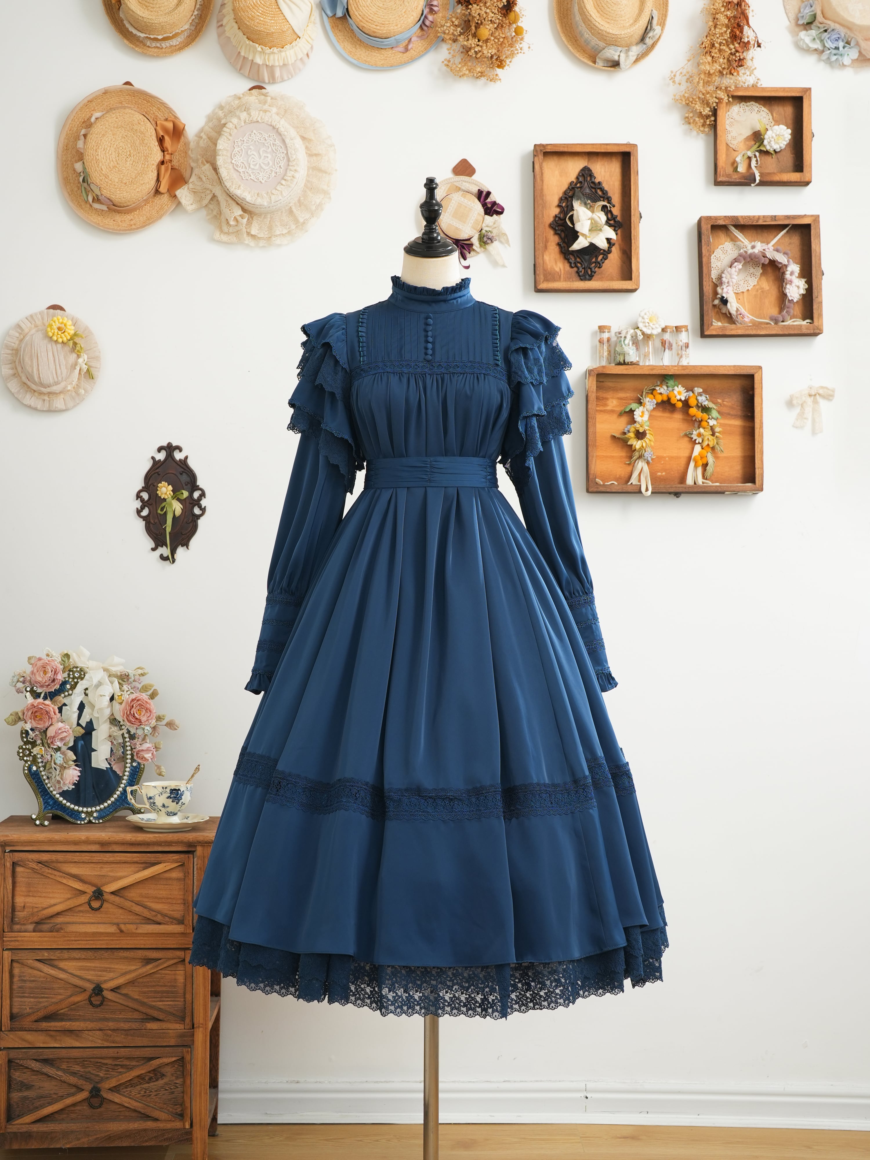 大阪店先行販売】リリアンヌ姉妹 ビビッドカラーワンピース