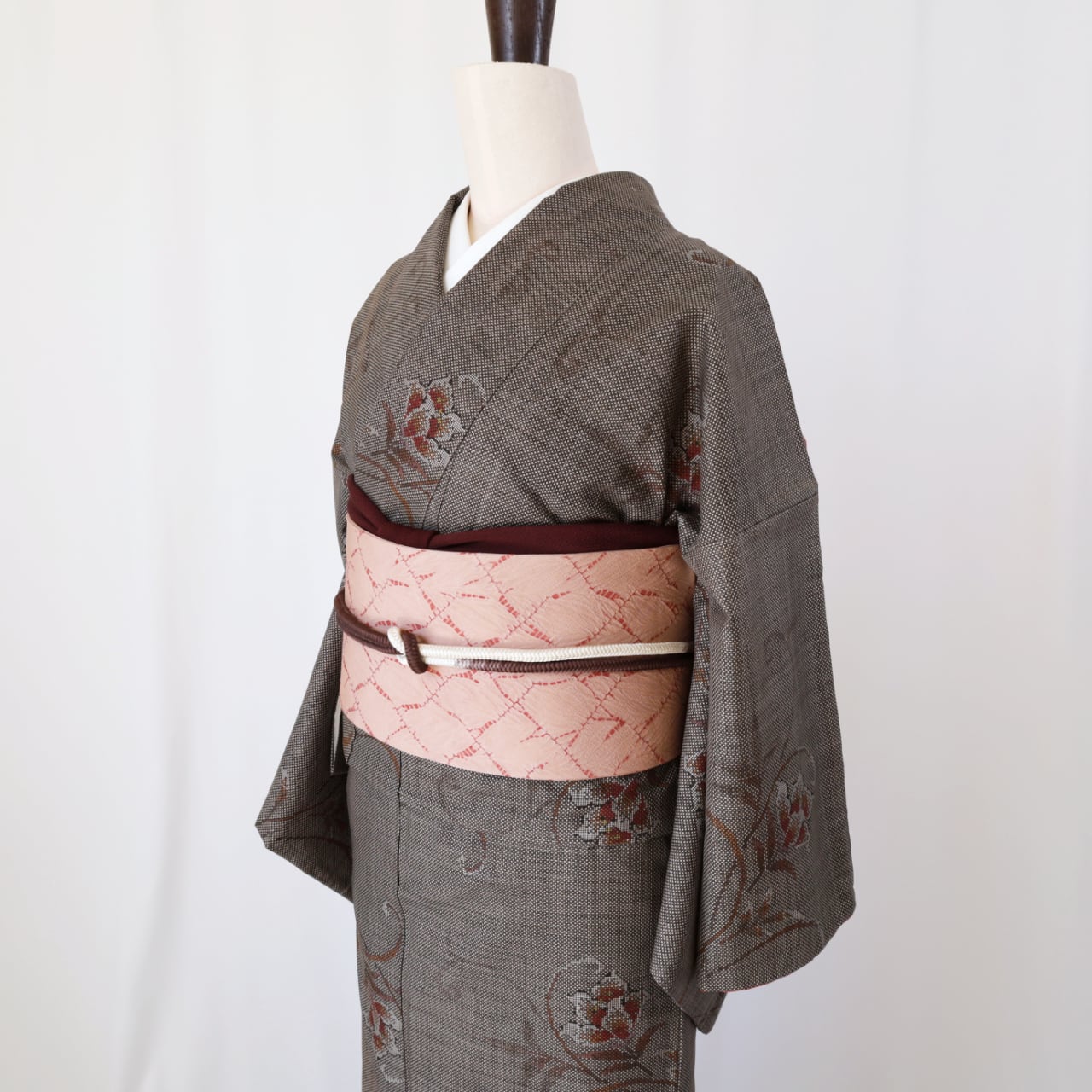 泥大島紬（袷）花唐草文様／美品 | SELECT KIMONO 華ふじ