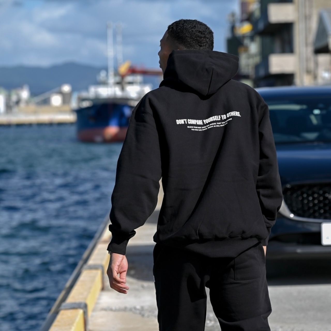 YORU CLUB LOGO HOODIE【Black】