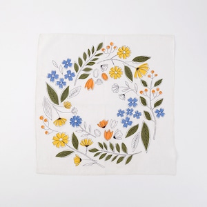 Flower wreath handkerchief