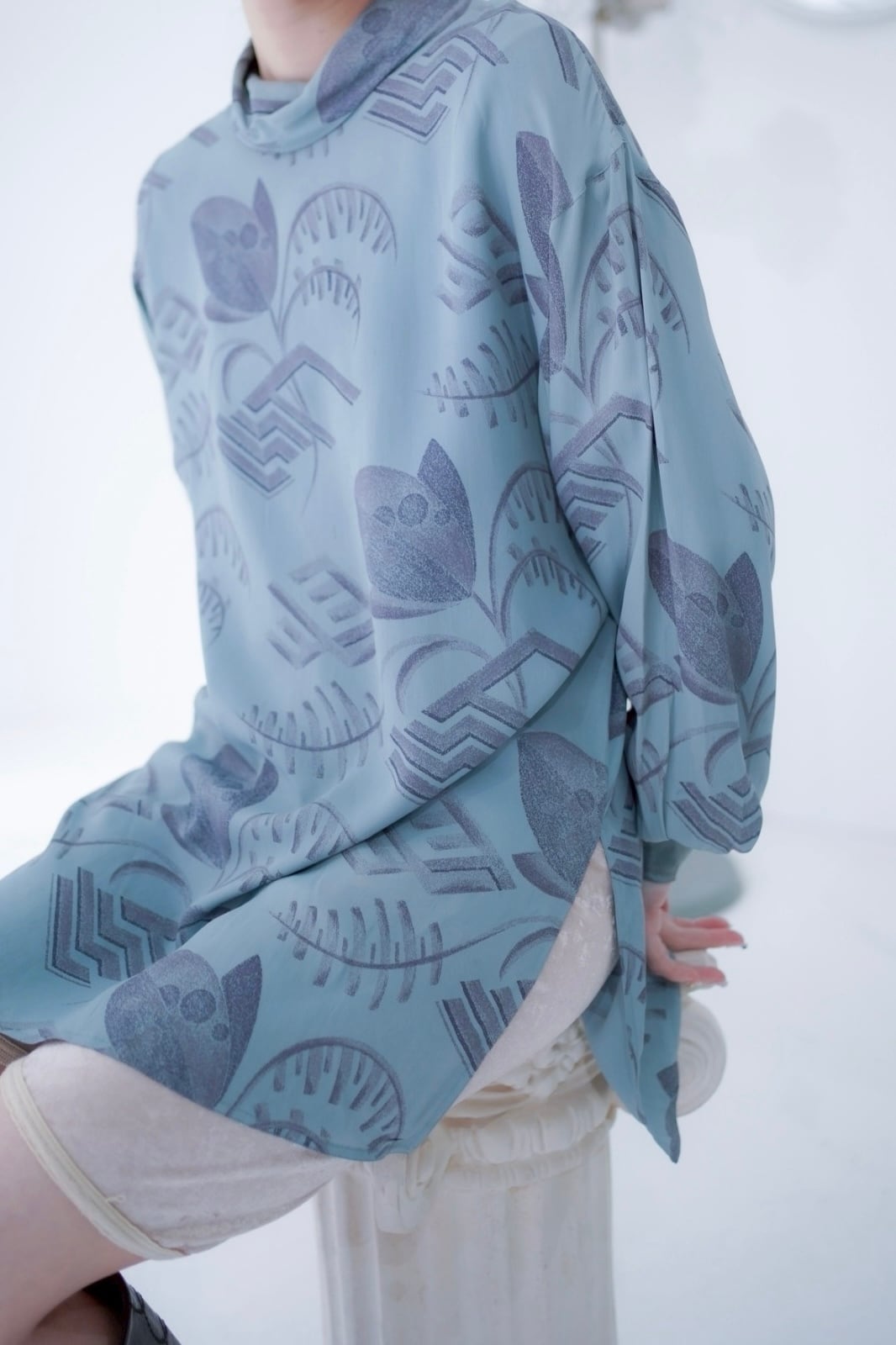 unique print long blouse