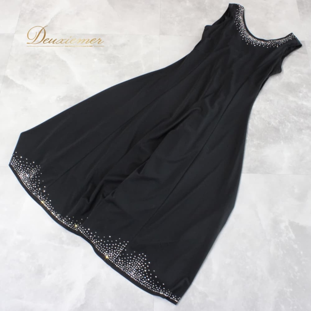 社交ダンス 衣装 スタンダード ドレス ワンピース レッスンウェア パーティドレス ブラック系 ラインストーン 黒 ノースリーブ フォーマル スタンダードドレス ロングワンピース 社交ダンスワンピース ダンスドレス フレアスカート Aライン 輝き ラインストーン装飾 黒ドレス キラキラ ストーン付き フォーマルワンピース ナイトパーティ ワルツ モダン 競技用 レッスン用 練習着 ノースリーブドレス 伸縮性あり ファスナー付き クラシック ブラックドレス レディース 女性用 上品 きれいめ