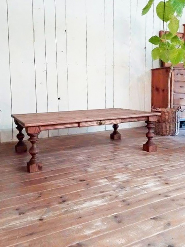 オーク材ターンドレッグローテーブル “classic benchleg”(アンティーク調ろくろ足テーブル) W800×D800 引出し付き