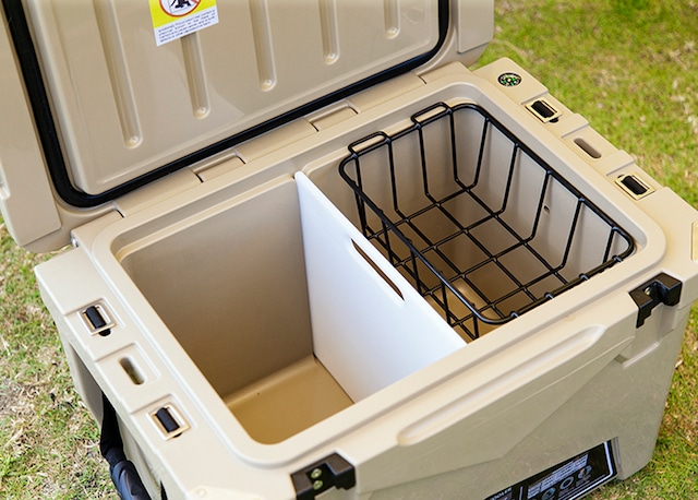 pegoo Hard Cooler Box(ｸｰﾗｰﾎﾞｯｸｽ) 70QT AC