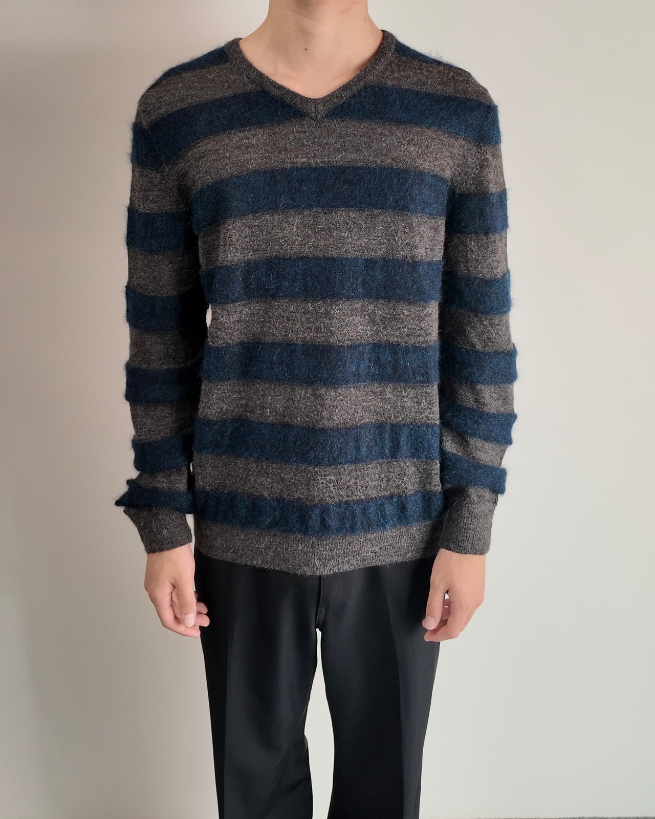 【COSTUME NATIONAL】dark tone border knit