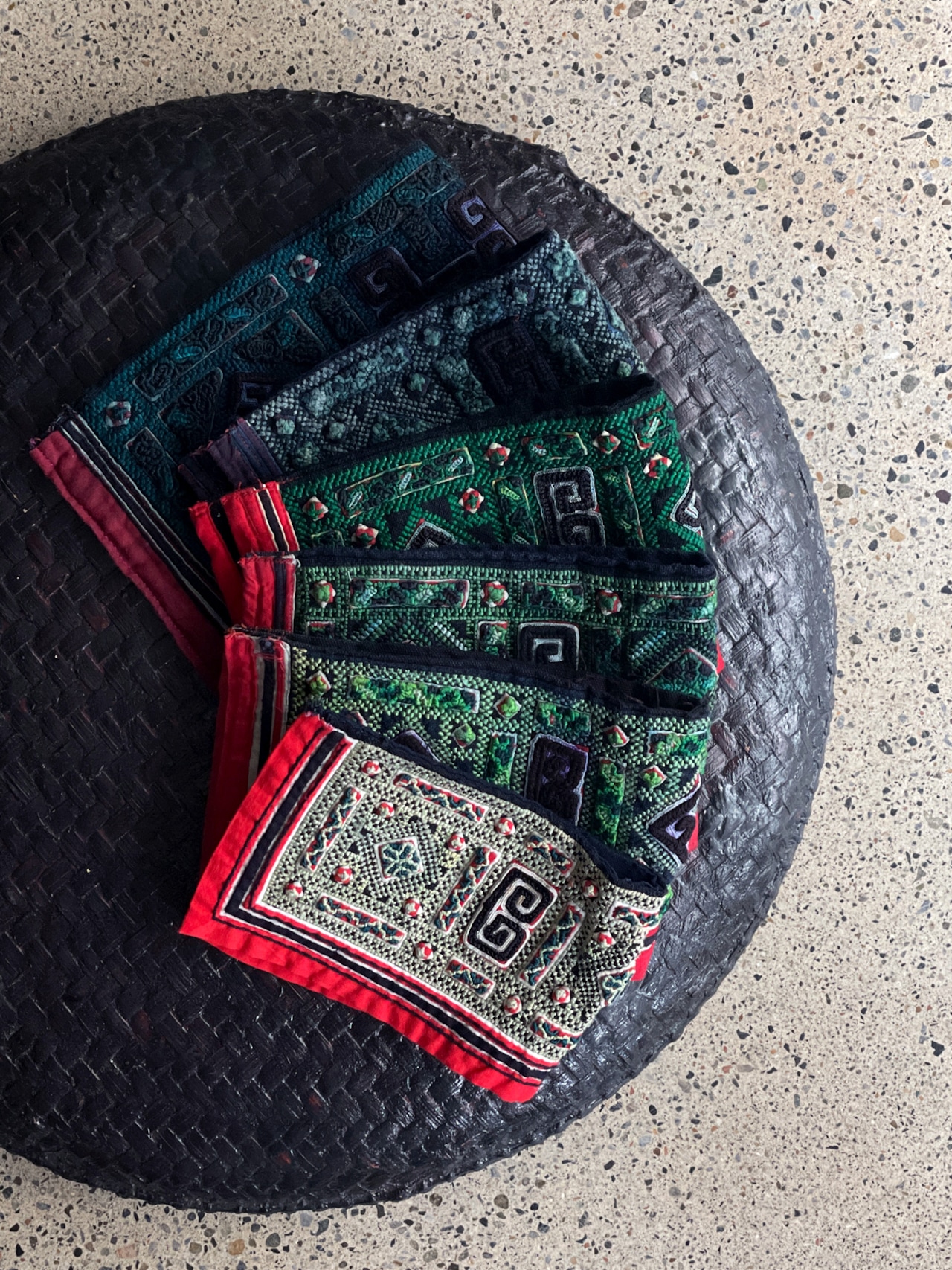 Black H'mong tribe／Vintage fabric