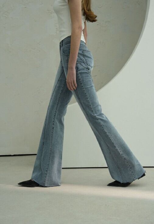 【VIVACIOUS】★Slender Line Denim Pants★送料無料★ ☆ITZY チェリョン 着用!!【VIVACIOUS】Slender Line Denim