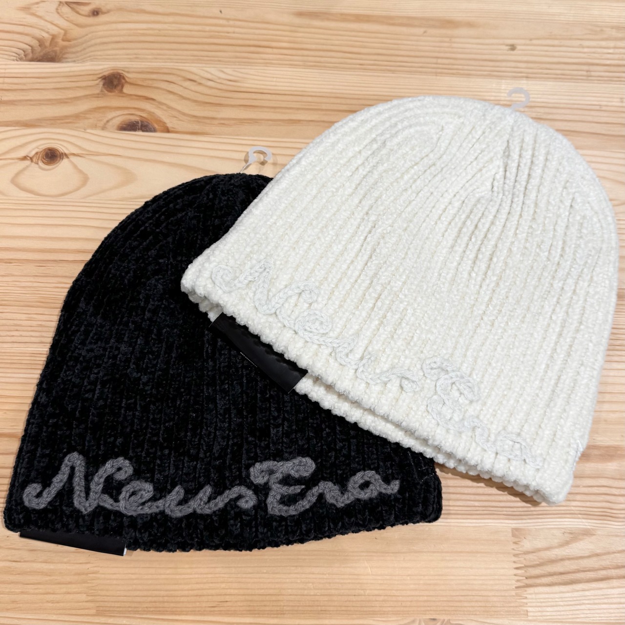 NEW ERA BASIC BEANIE CHENIL OSFM