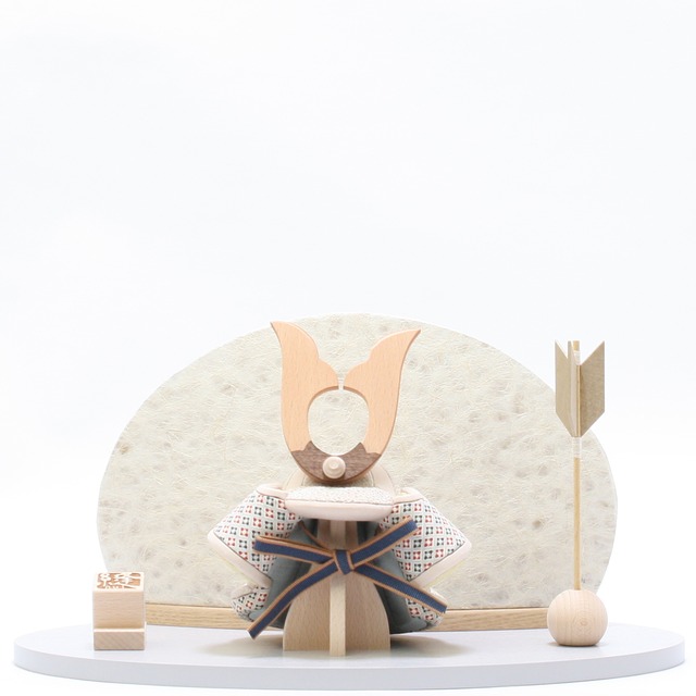 五月人形｜コンパクト｜おしゃれ｜モダン｜インテリア｜プレミアム｜こだわり｜木目込み｜おすすめ｜作家｜伝統工芸士《商品名》50600-0054　GK03　木目込兜飾り　びわ