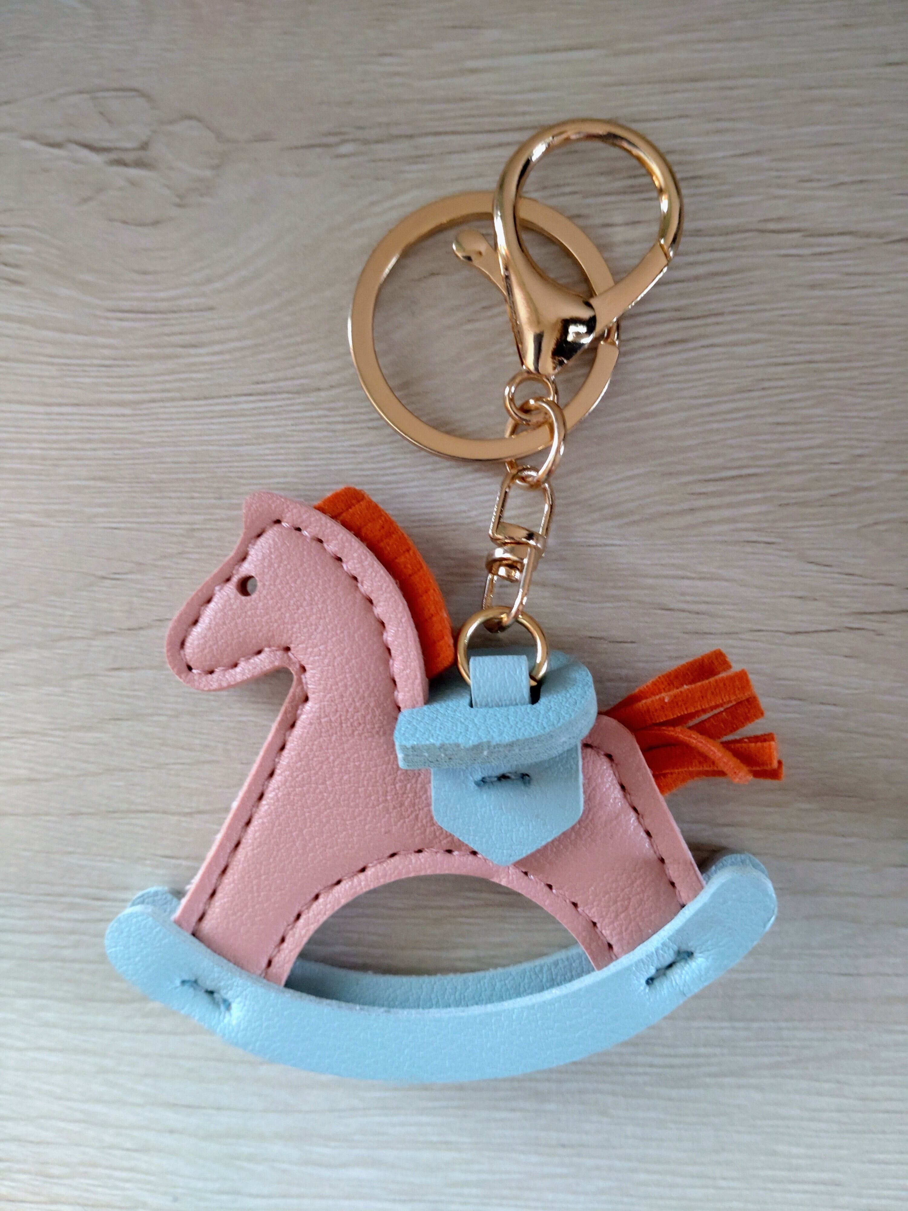 馬キーホルダー②（8色） | SDGsのお馬グッズ＆引退馬支援「Horse's」