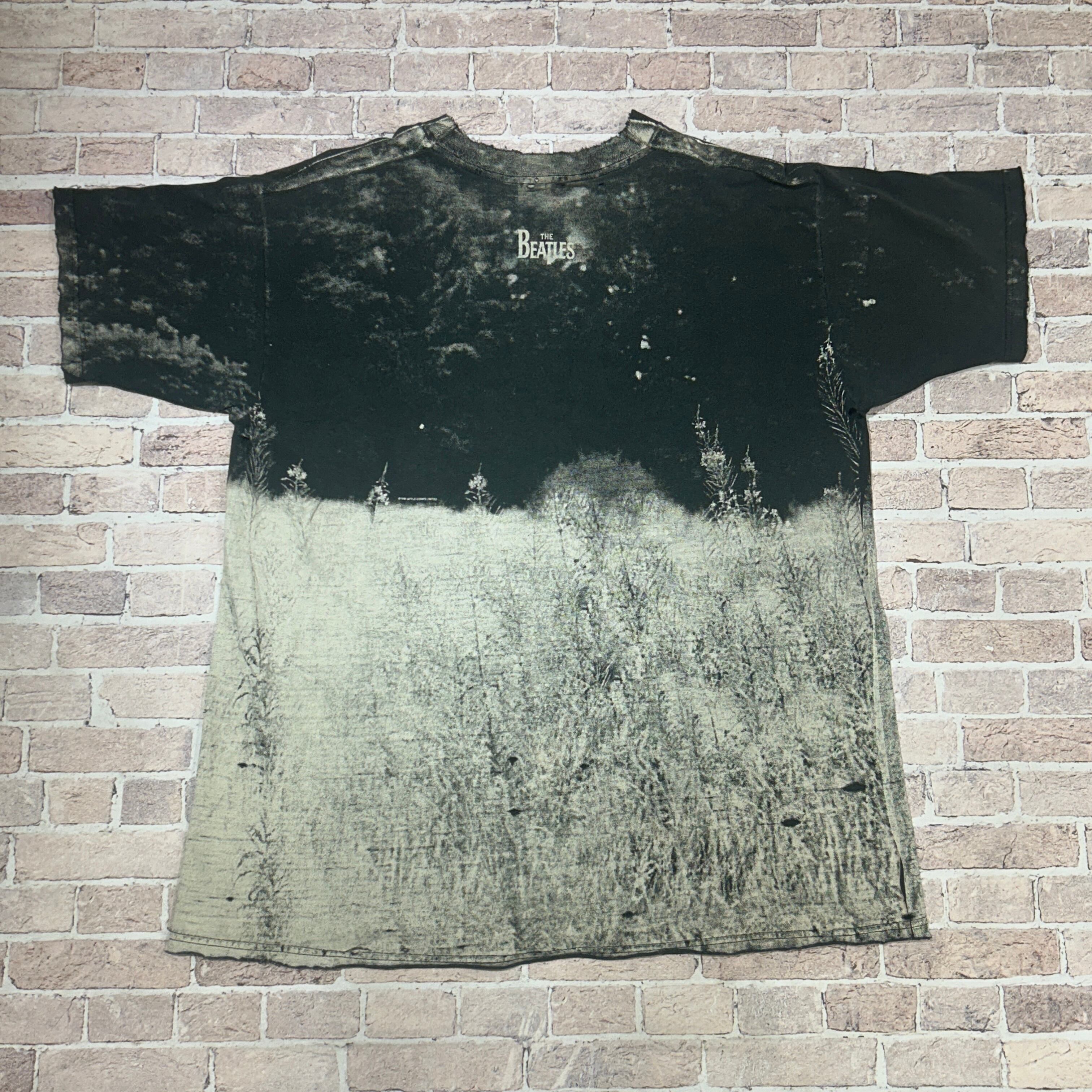 BEATLES STRAWBERRY FIELDS FOREVER T-SHIRT | safarionline
