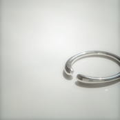 Moment / Drop Open Ring