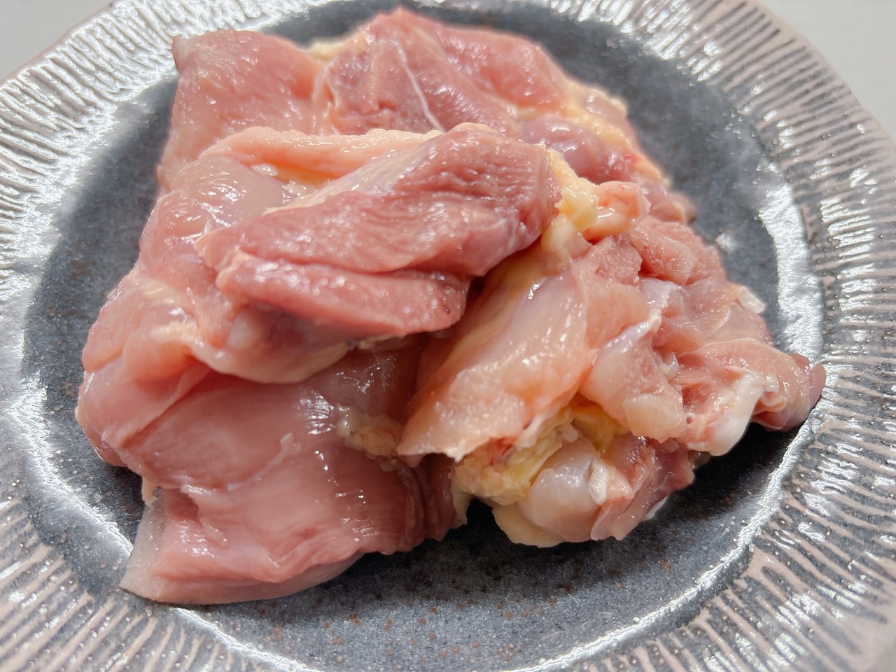 岐阜県産奥美濃古地鶏《もも肉・むね肉・ささみ肉混合》