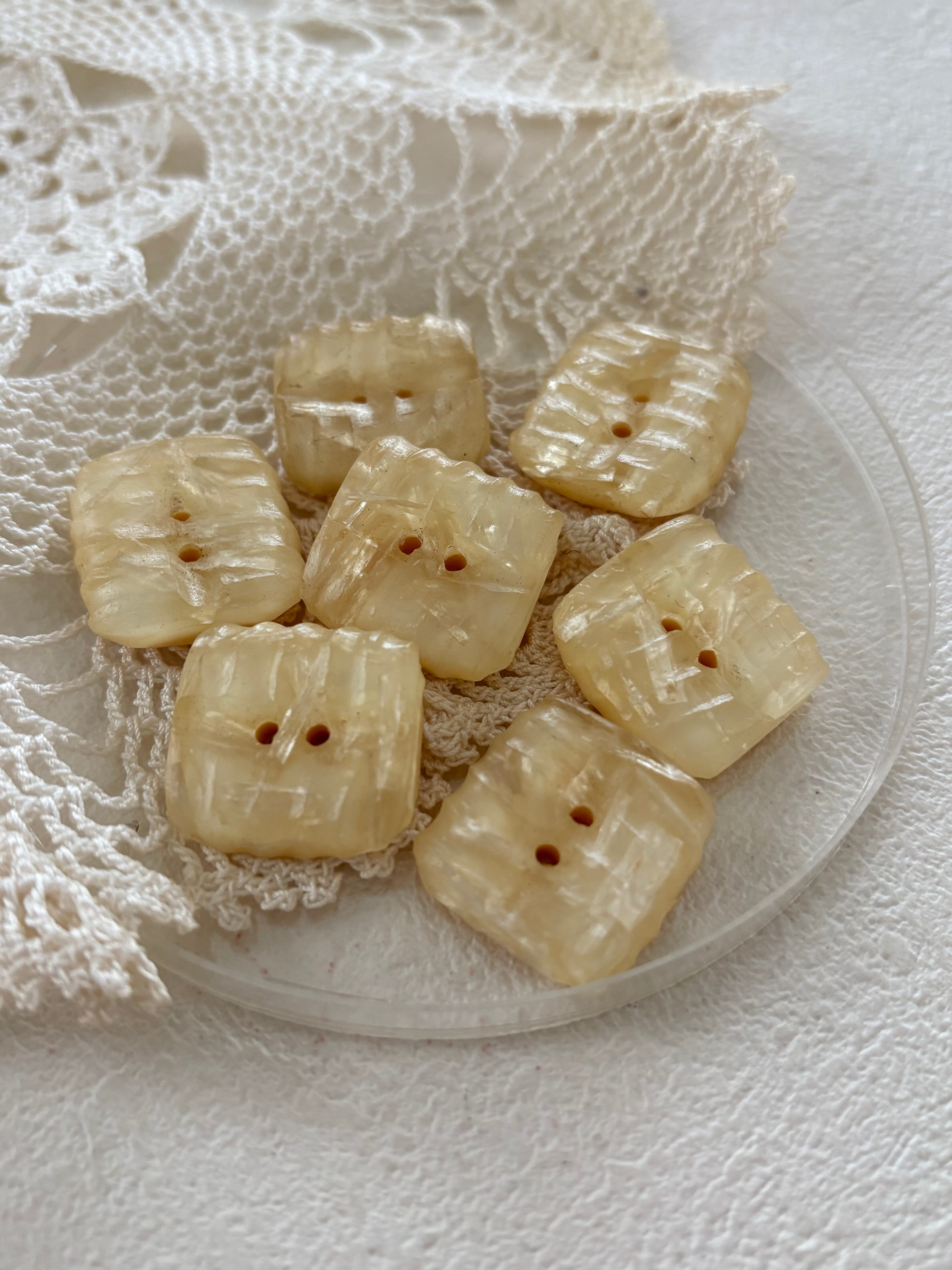 20mm Japanese ヴィンテージボタン ツィード調 アイボリー スクウェア 昭和レトロ アクセサリーパーツ 装飾材 カルトナージュ