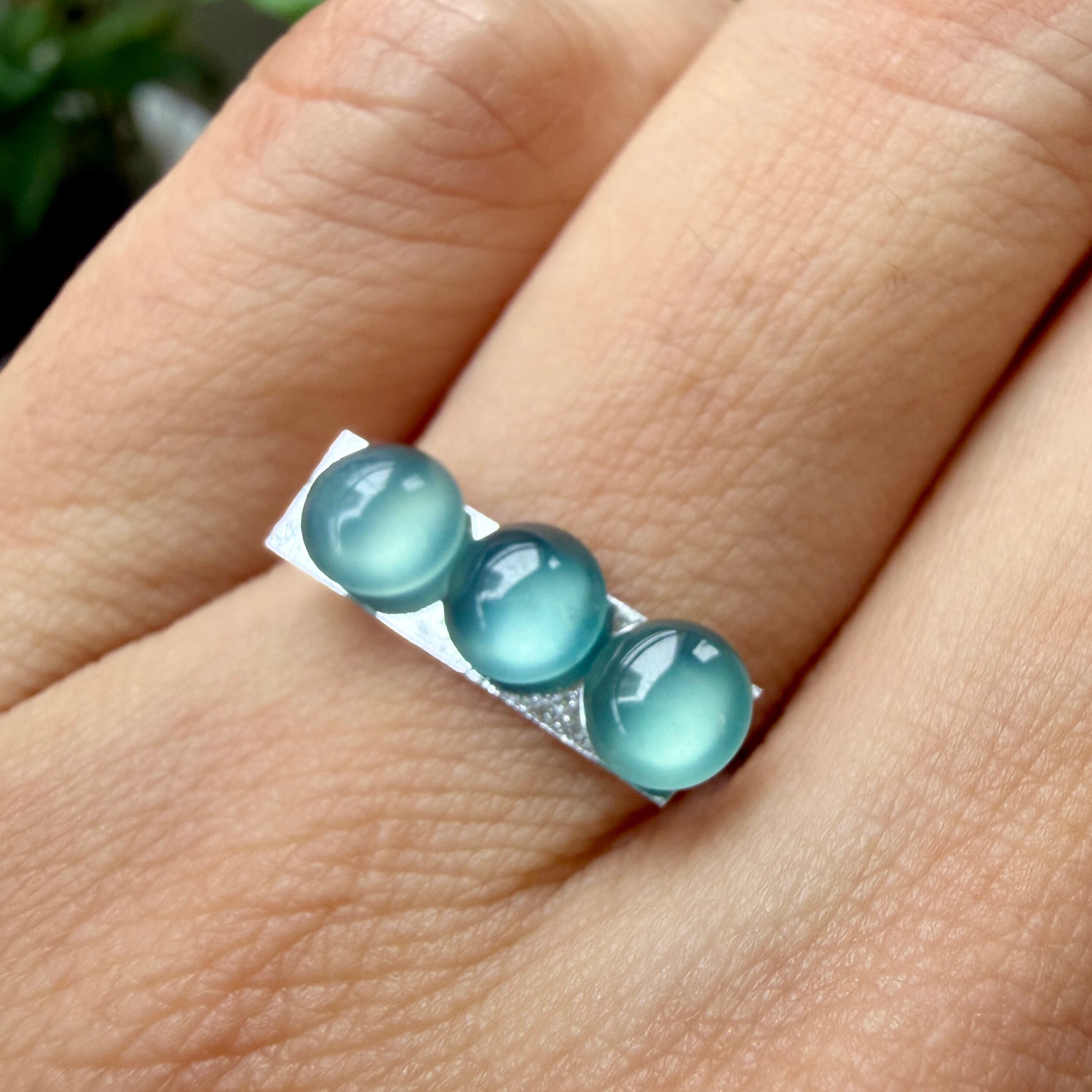 5mm Ice Blue Jade 3pc Set | Victorian Box