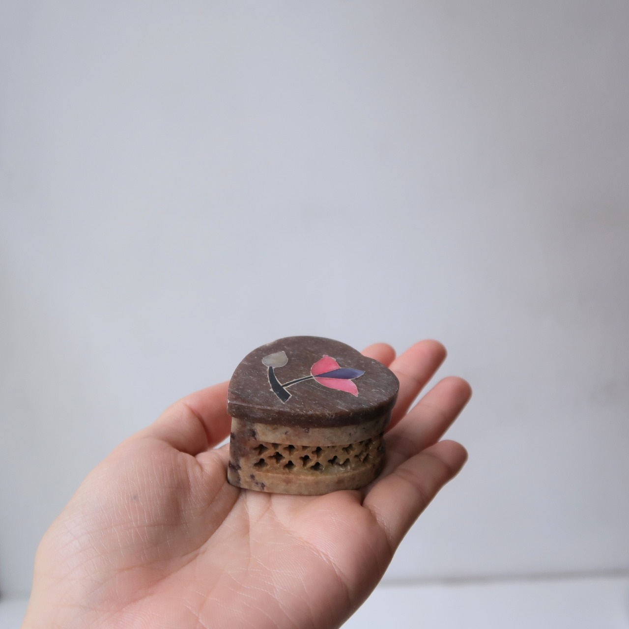 小さなハートのお花のケース2