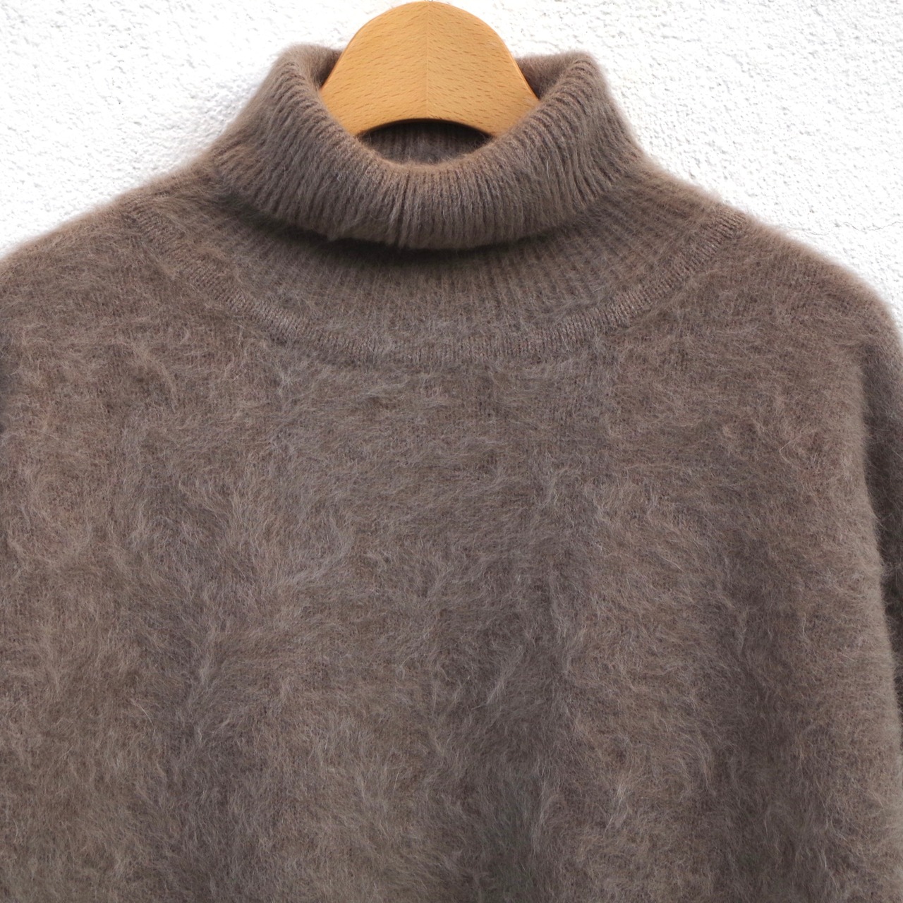 one f Fox Cashmere Turtle "MOCHA"