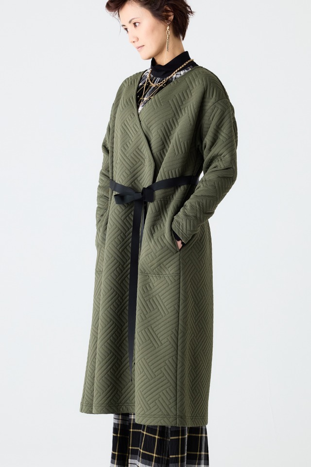 【233C067】ガウンコート