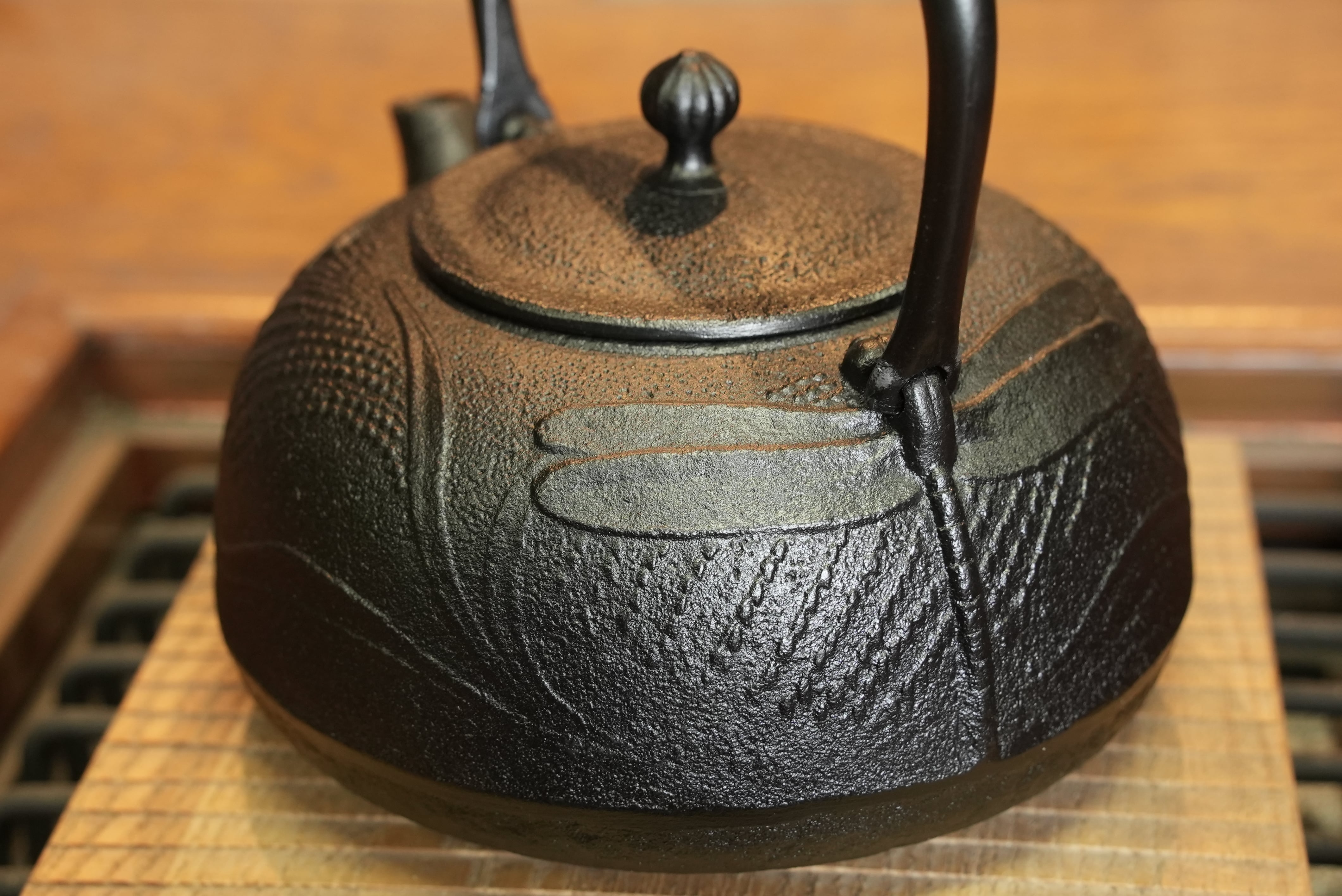 受注生産品）南部鉄器 鉄瓶 蜻蛉 大 1.2L | 1848年創業 南部鉄器工房及