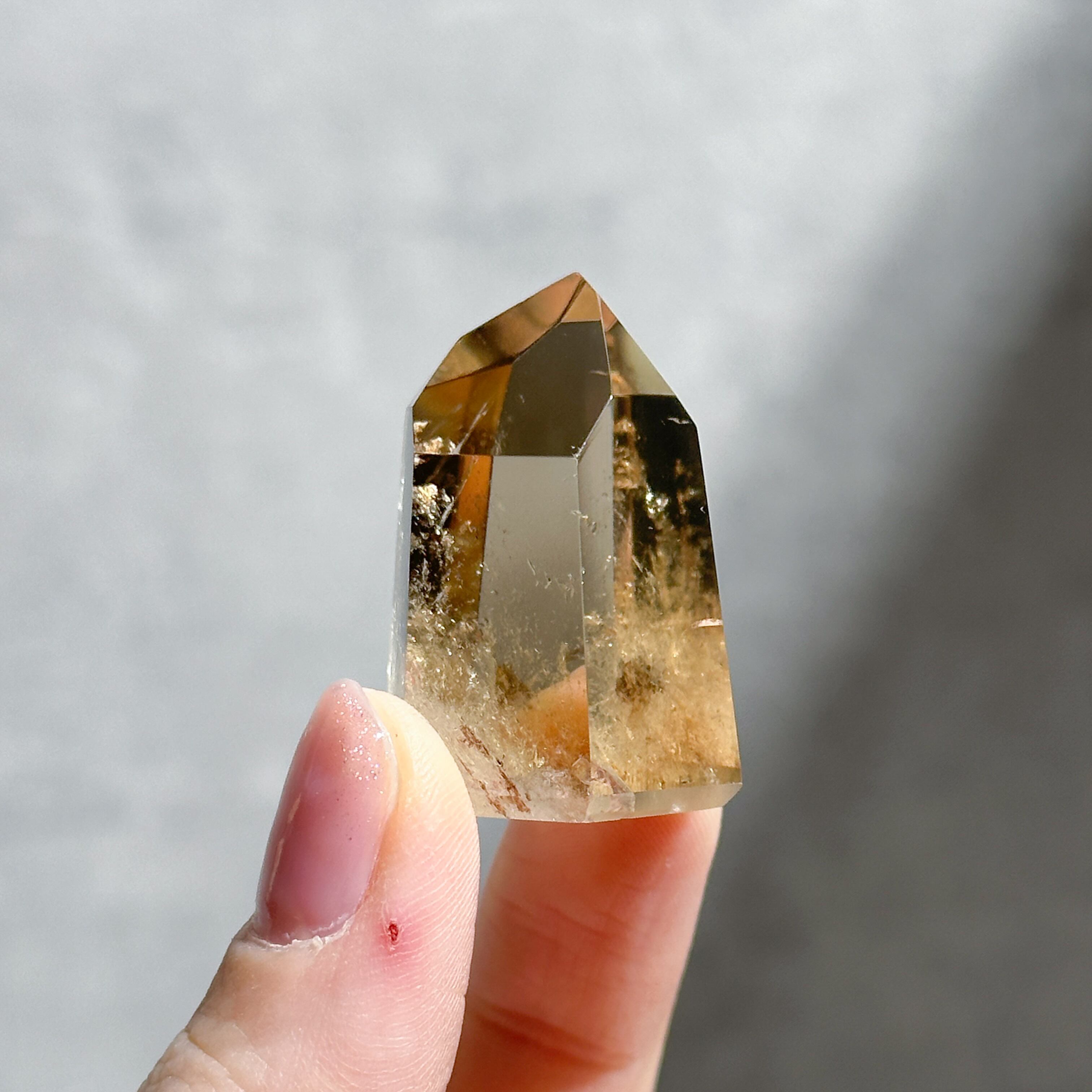 非加熱 天然無処理 シトリン 黄水晶 ポイント 原石 虹 非加熱 天然無処理 シトリン 黄水晶 ポイント 原石 虹