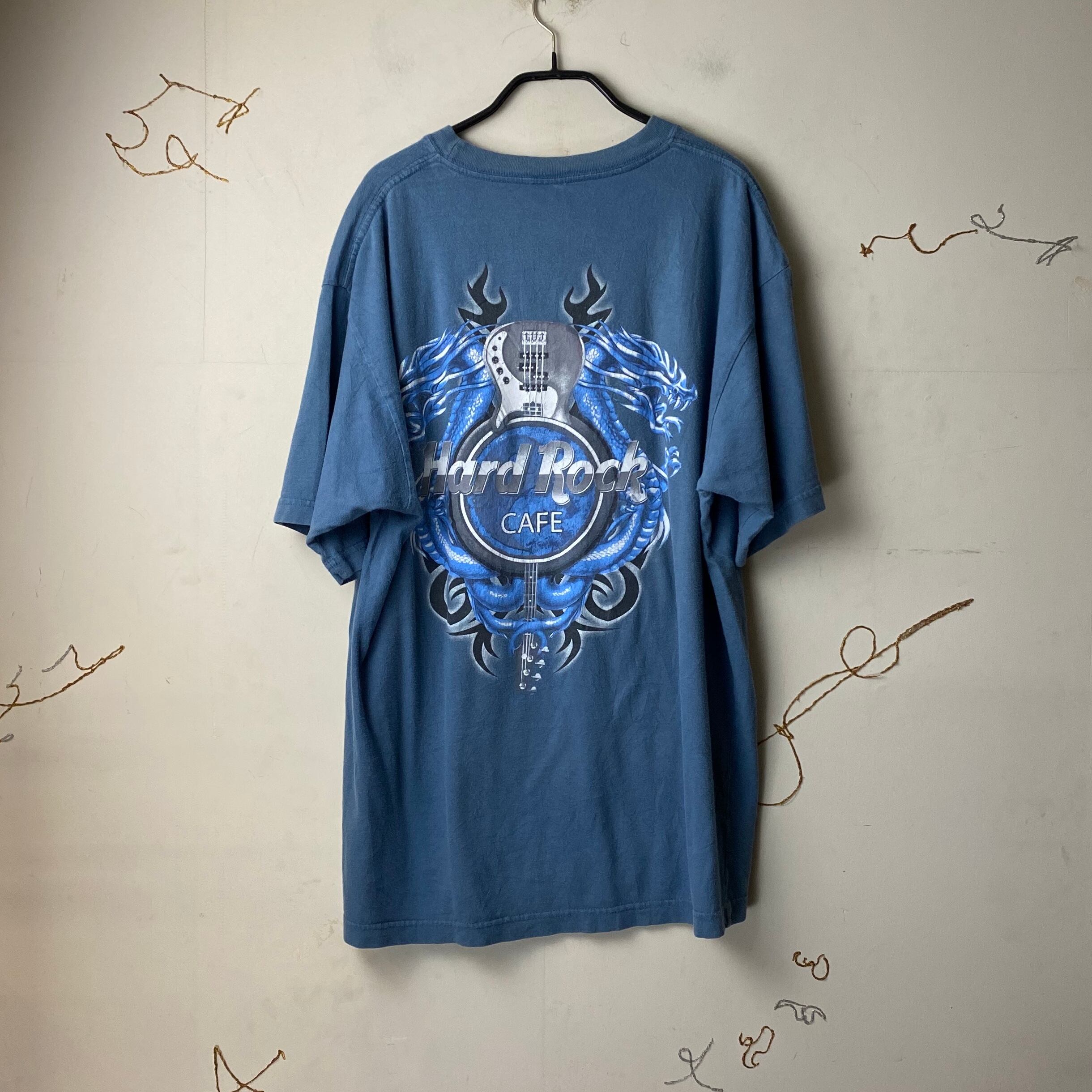 HARD ROCK CAFE LONDON blue gray color dragon×guitar print tee 