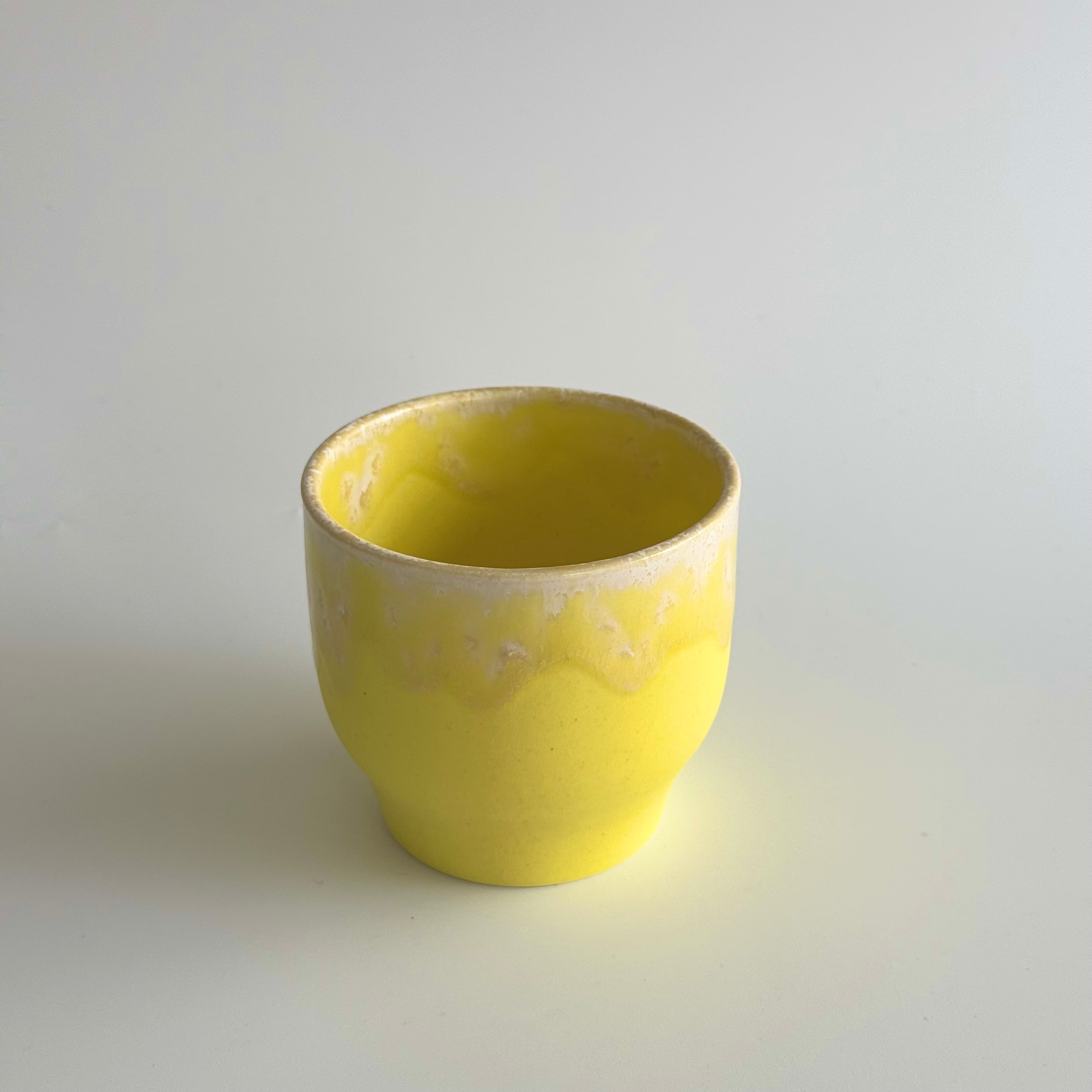 NAOKO HATA CERAMICS Melt free cup -Lemon yellow | Lotus roots