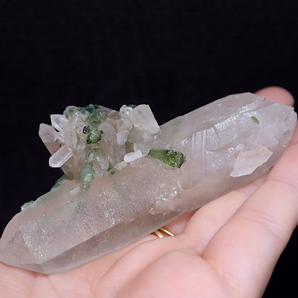 グリーン トルマリン 母岩 クォーツ 電気石 94.5g T635 天然石原石