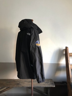 【North Face】HYVENT Jacket 映画 ”プロメテウス” ウェイランド社 スタッフジャケット「Weyland Megacorp社」刺繍