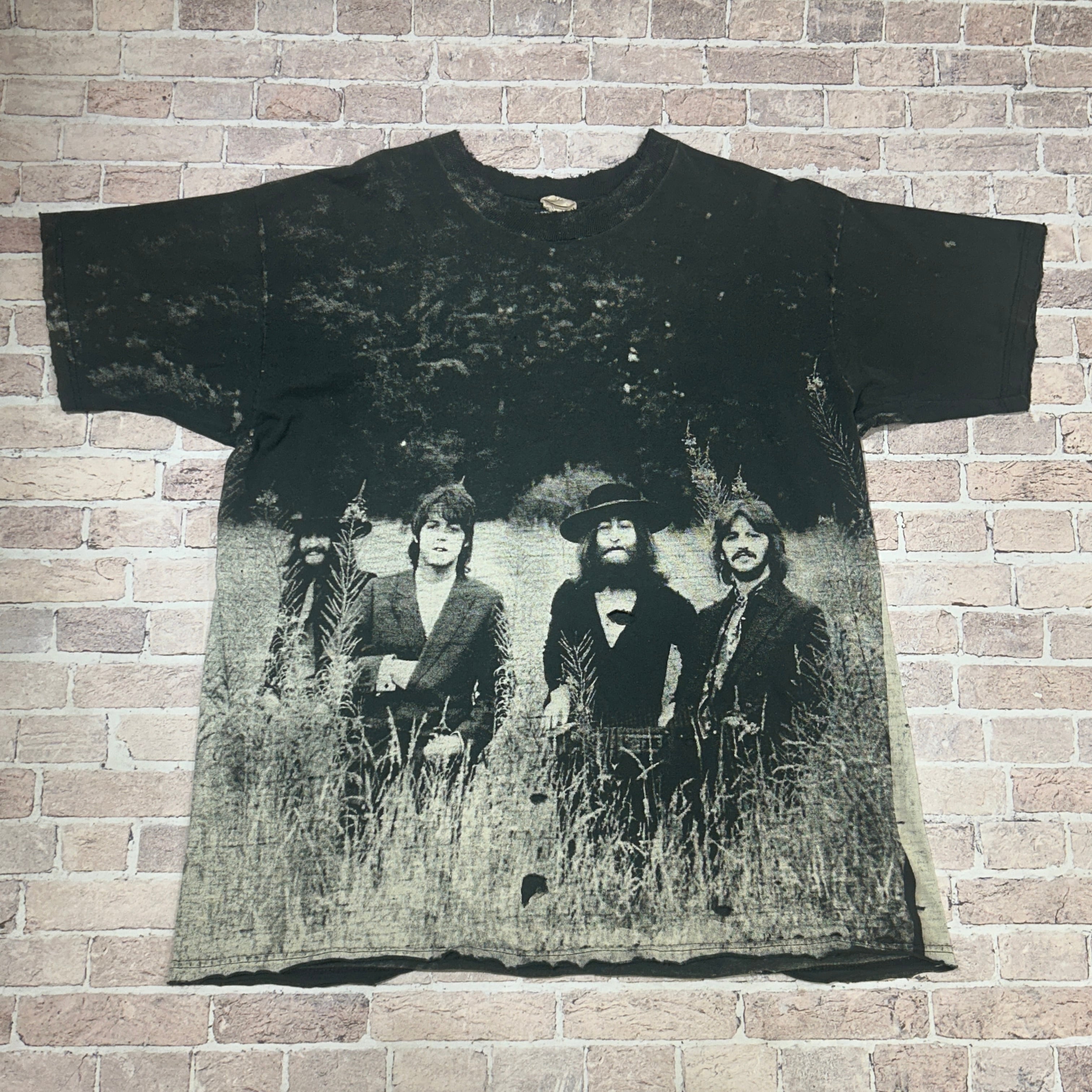 BEATLES STRAWBERRY FIELDS FOREVER T-SHIRT | safarionline