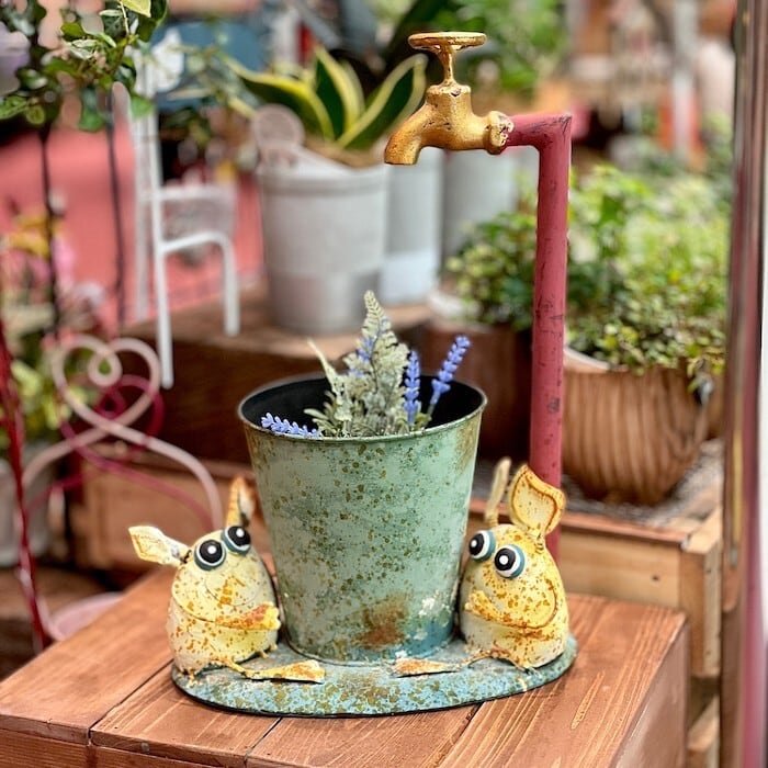 カバ　花鉢　ガーデン　可愛い　花器　置物