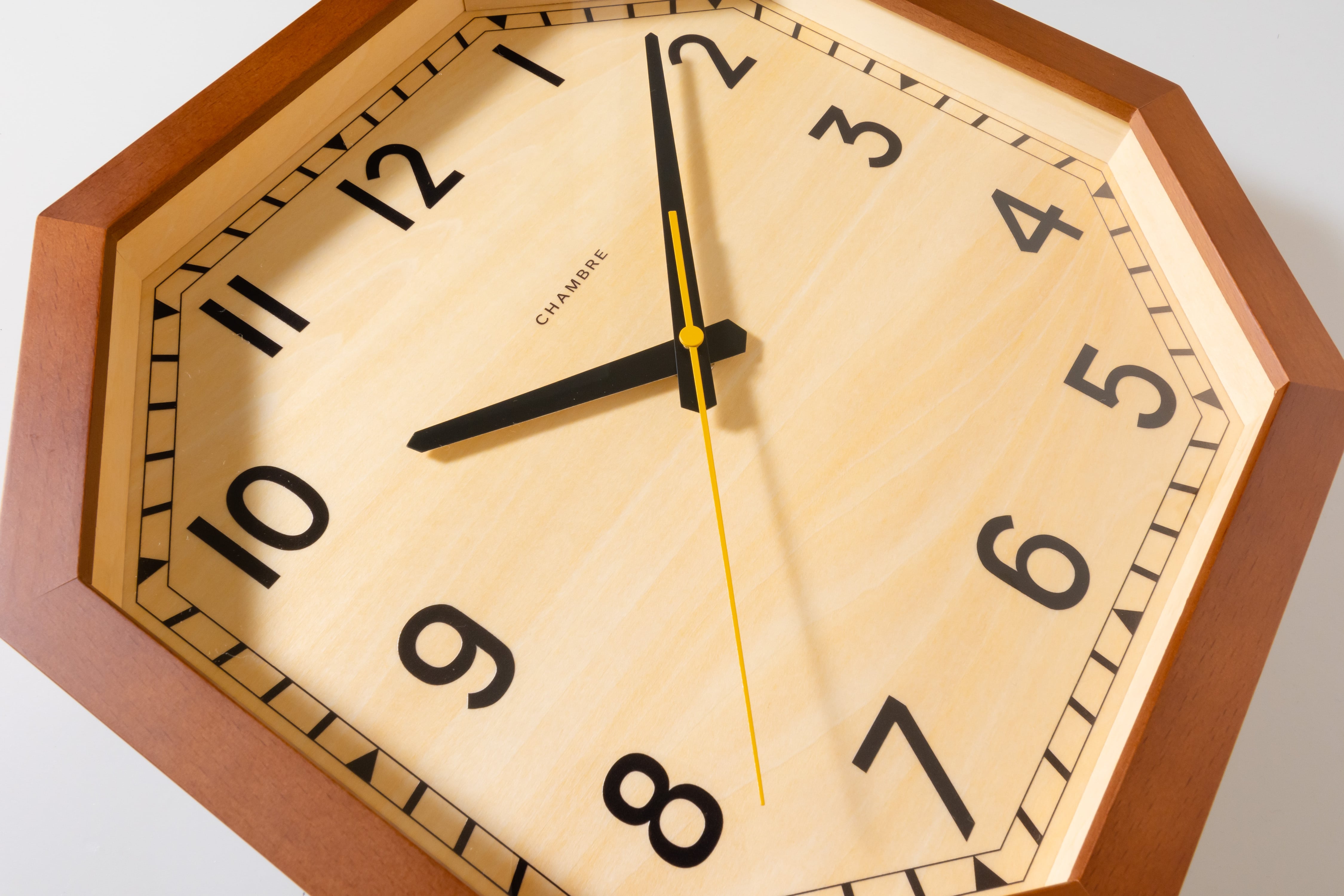 掛け時計 OCTAGON CLOCK【BROWN】 | シャンブル【CHAMBRE】byインターゼロ