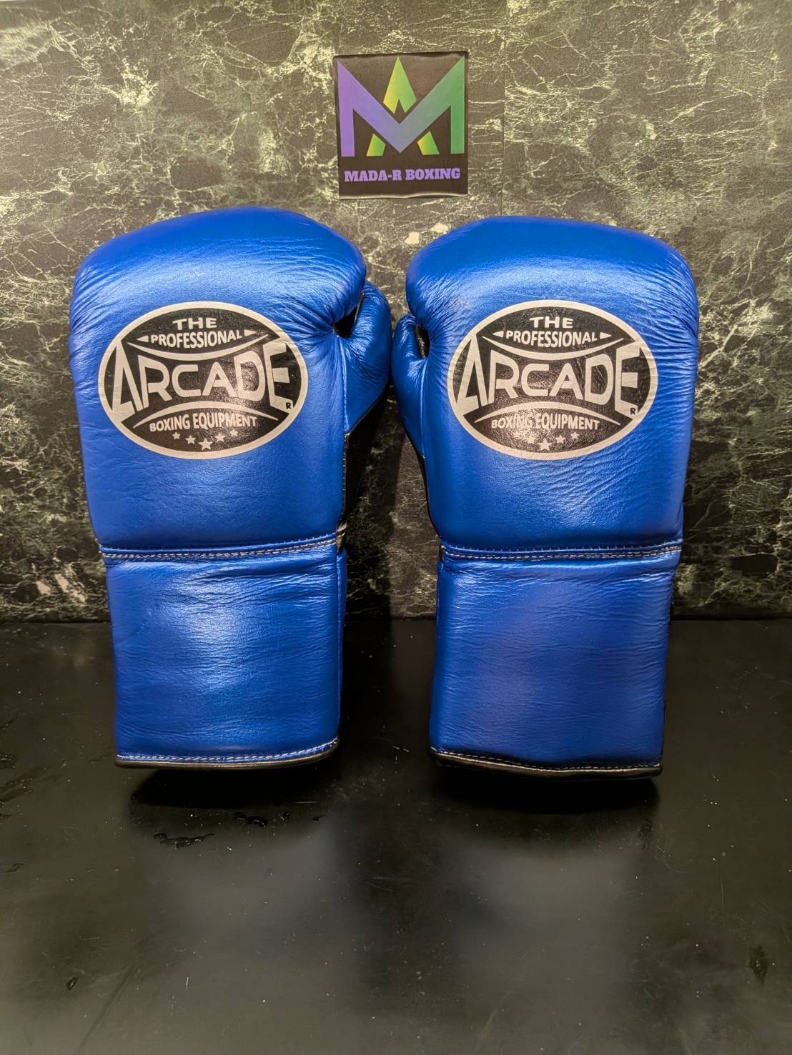 ボクシンググローブ12oz PROタイプ 10・12ozグローブ | MADA-R ＆ ARCADE JAPAN