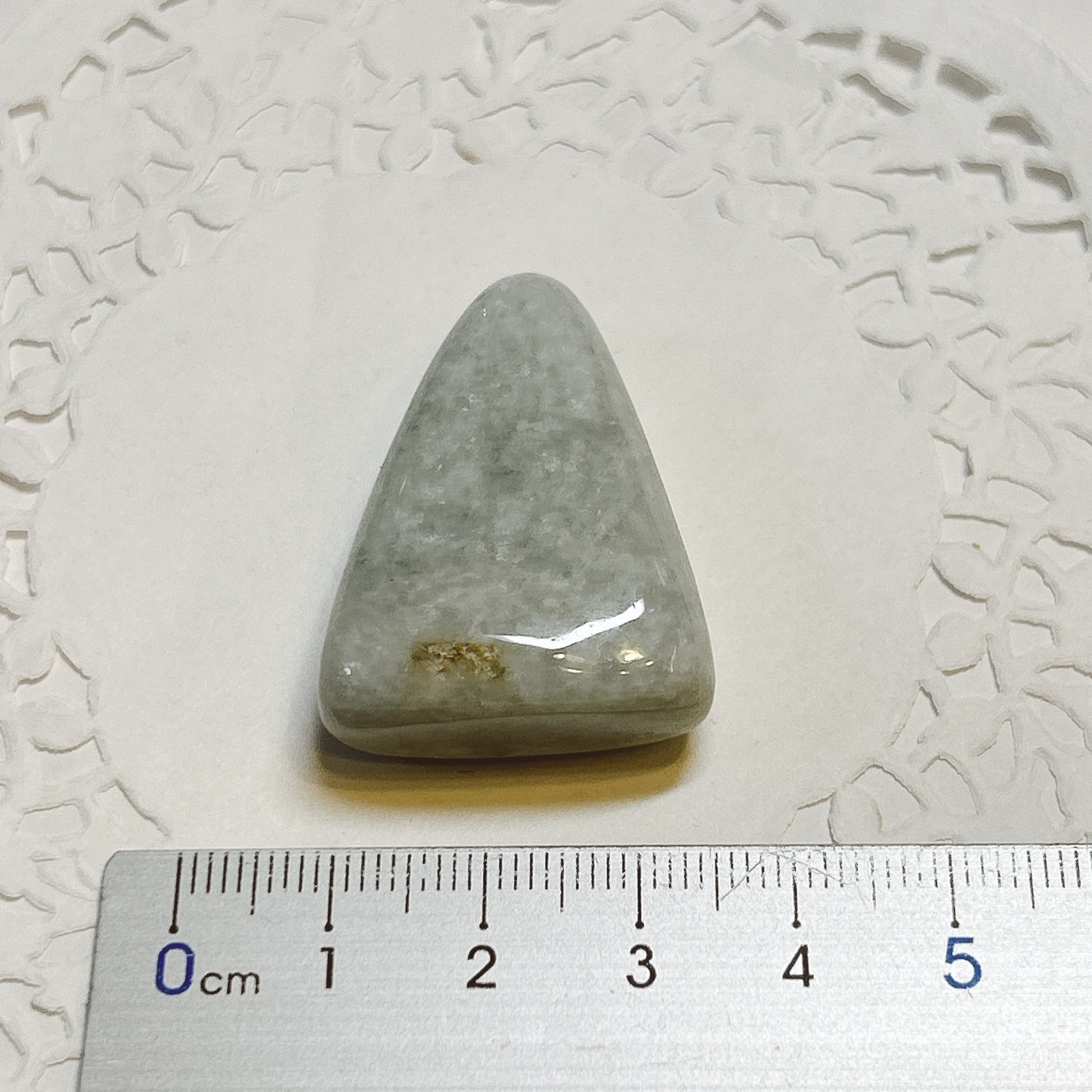 17954】 翡翠 ミャンマー産 ヒスイ ひすい ジェード タンブル 磨き石