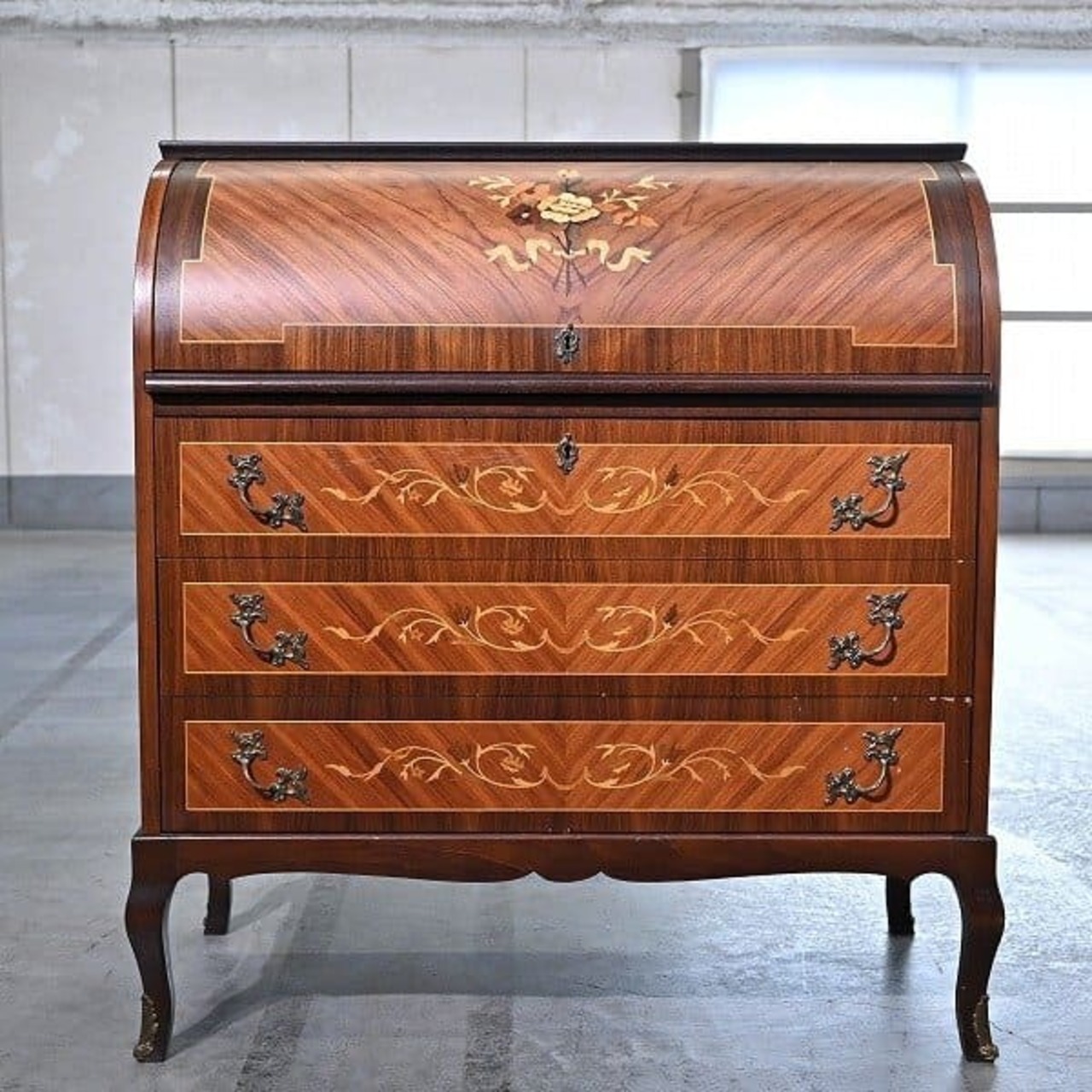 北欧スウェーデン MIS社 ライティングビューロー ローズウッド材 木象嵌 真鍮 猫脚 チェスト 収納 引き出し 3段 3杯 サイドボード【 中古家具/中古インテリア/USED家具ユーズド家具/リサイクル】