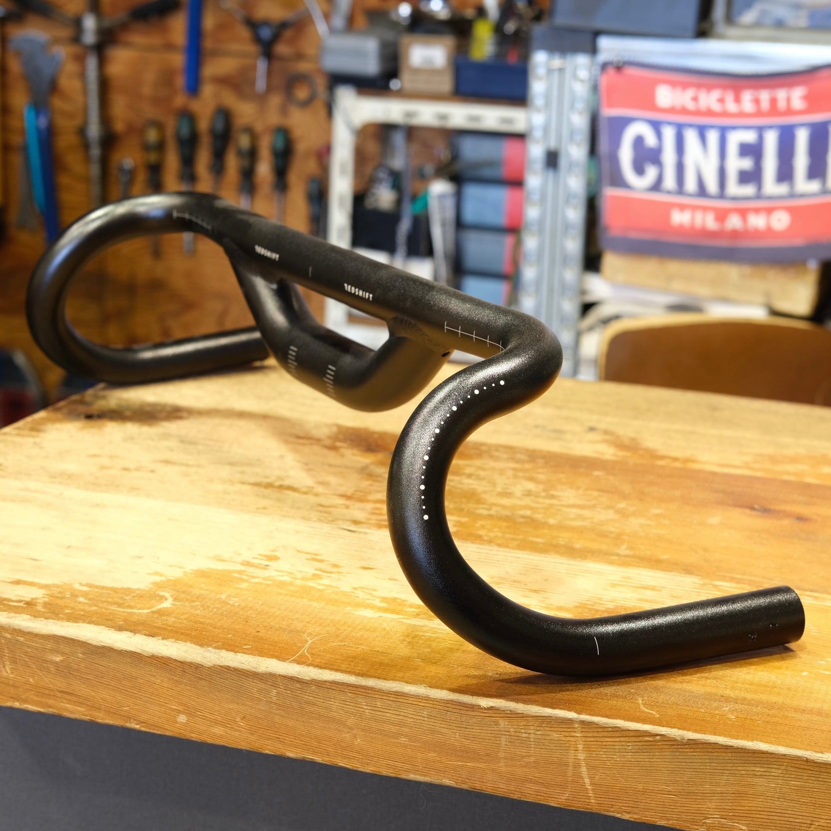 REDSHIFT ☆ Top Shelf Handlebar (ライズ-50mm・ブラケット幅・410mm