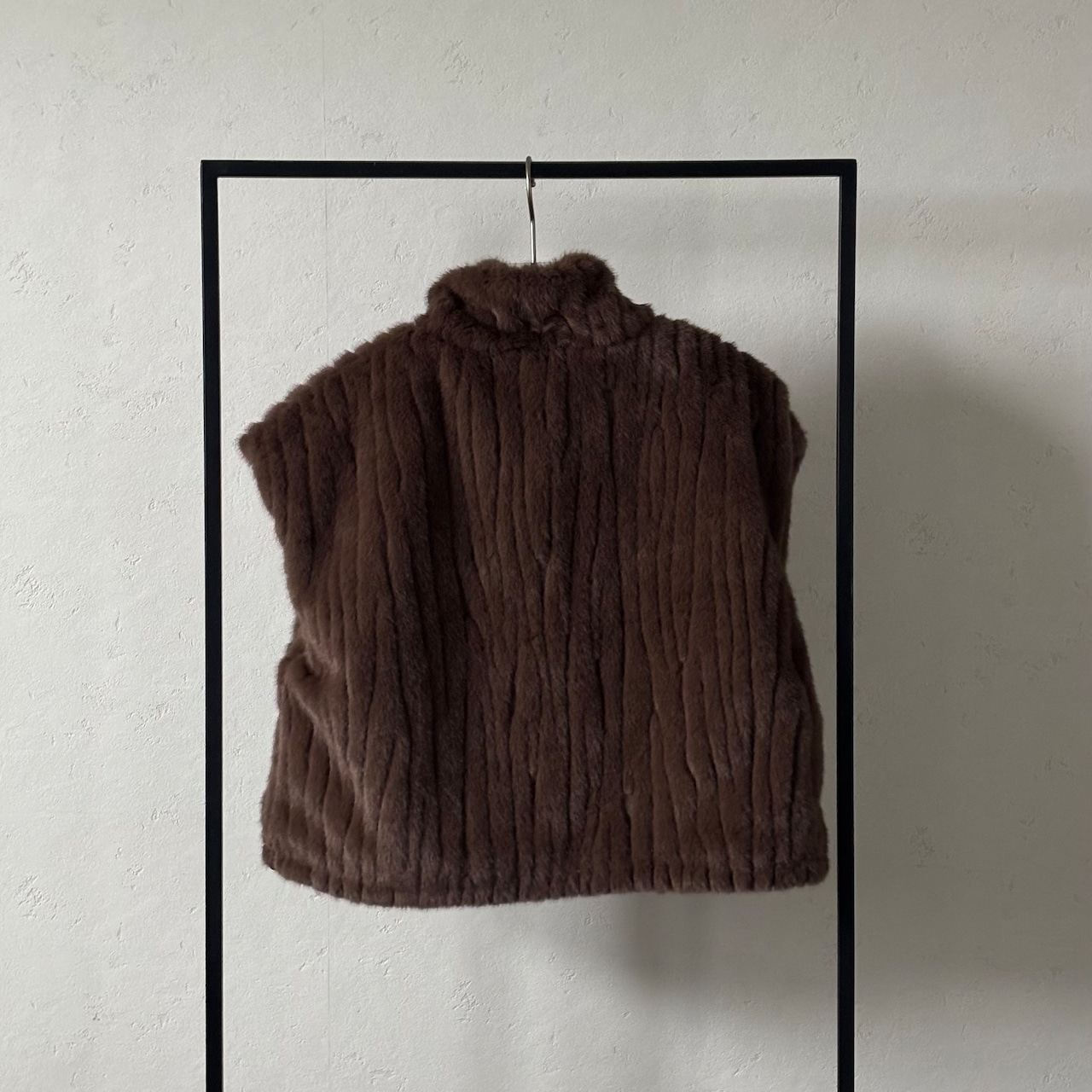 【受注予約:11月下旬入荷予定】キルティングファーショートvest/モカ×カーキ