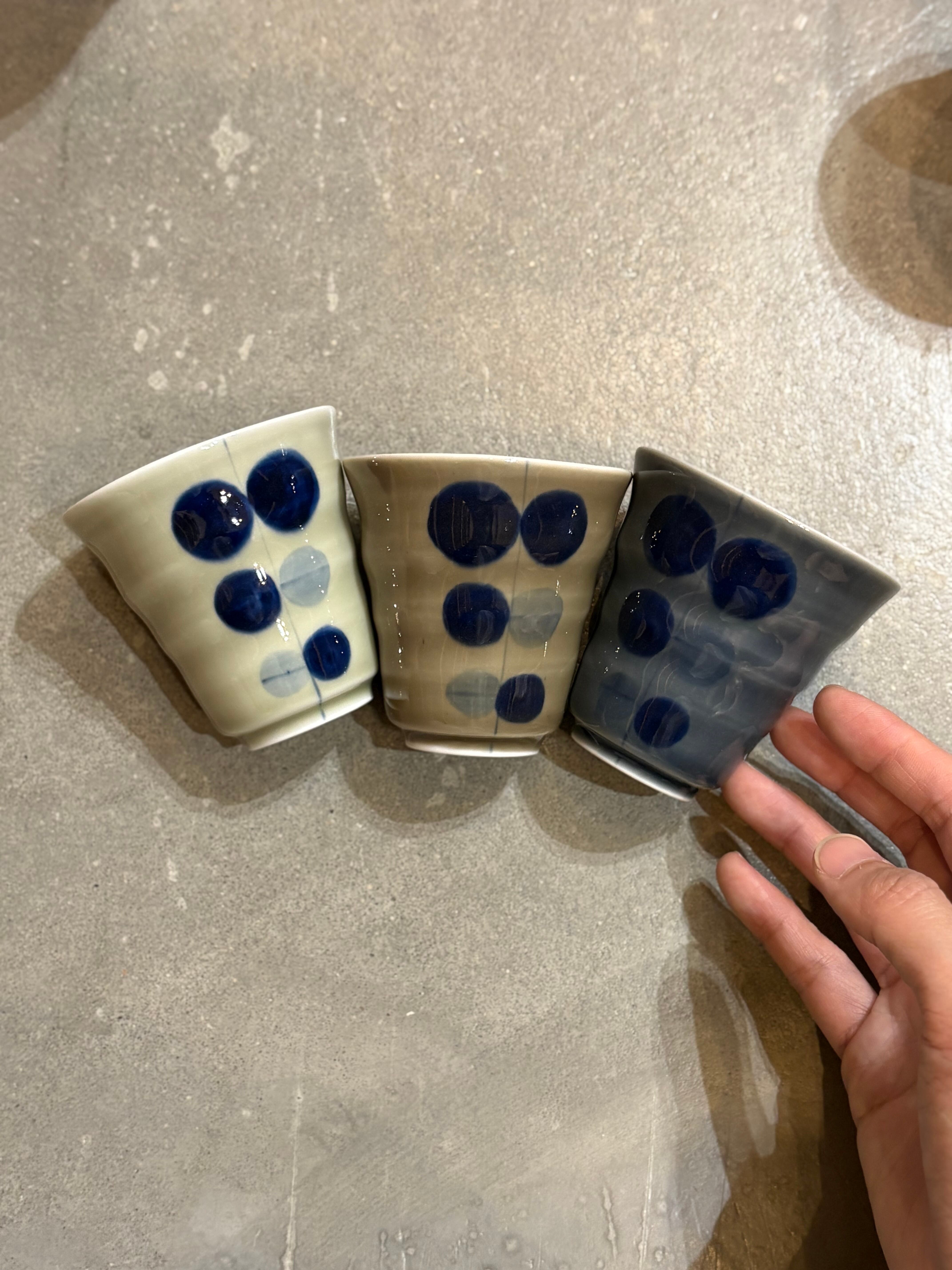 〈WEB陶器市〉ろくべえコップ(大・小) 水玉リーフ