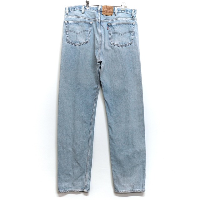 3627 Levi